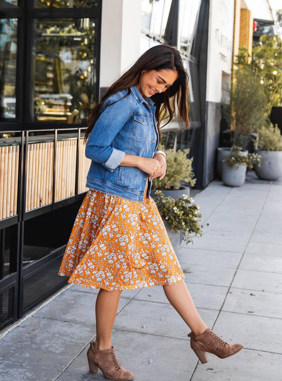 Floral A-line Knee Length Laura Skirt: Green Product Image