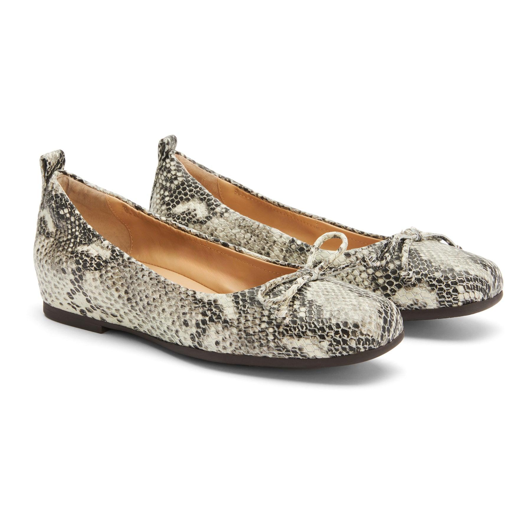 Cadence Bow Metatarsal Female Product Image