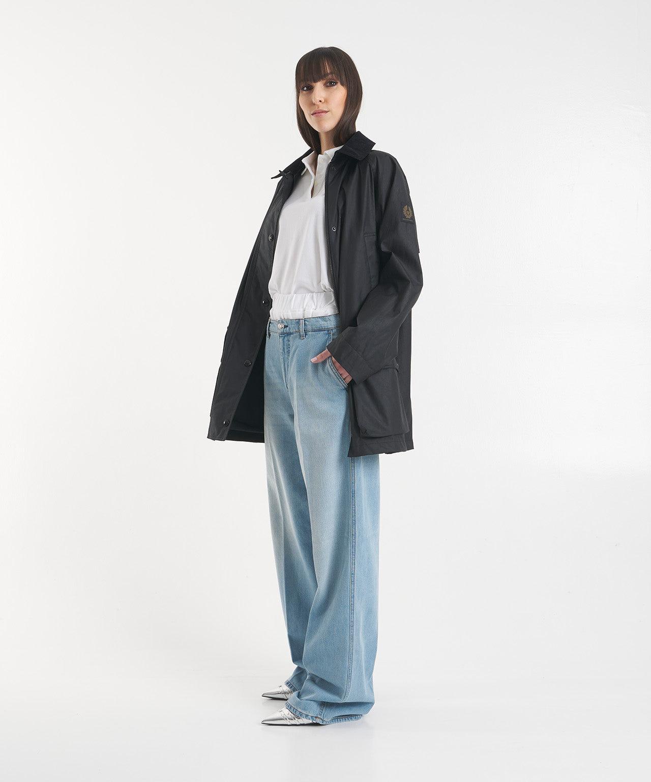 Shorts with logo patch Product Image