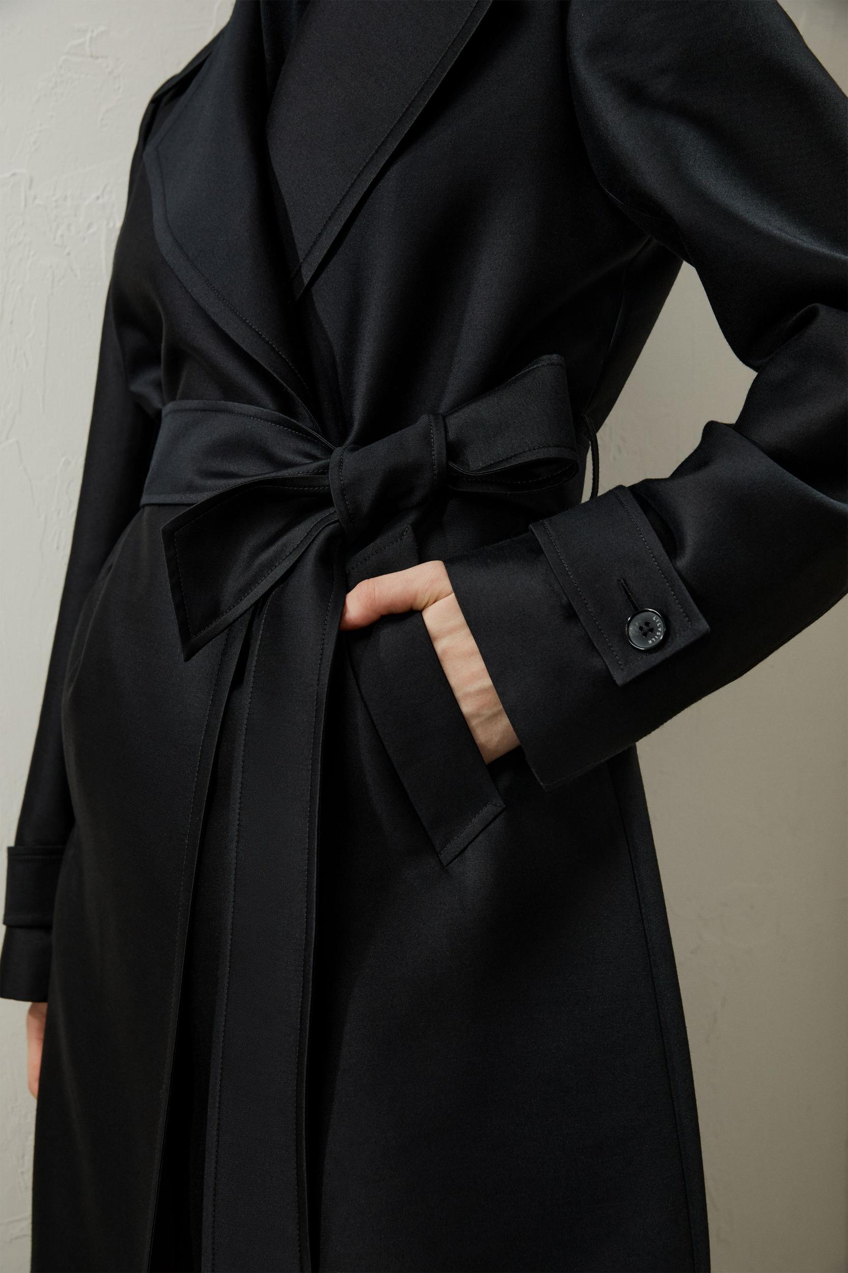 Silk-Wool Mixed Trenchcoat Product Image
