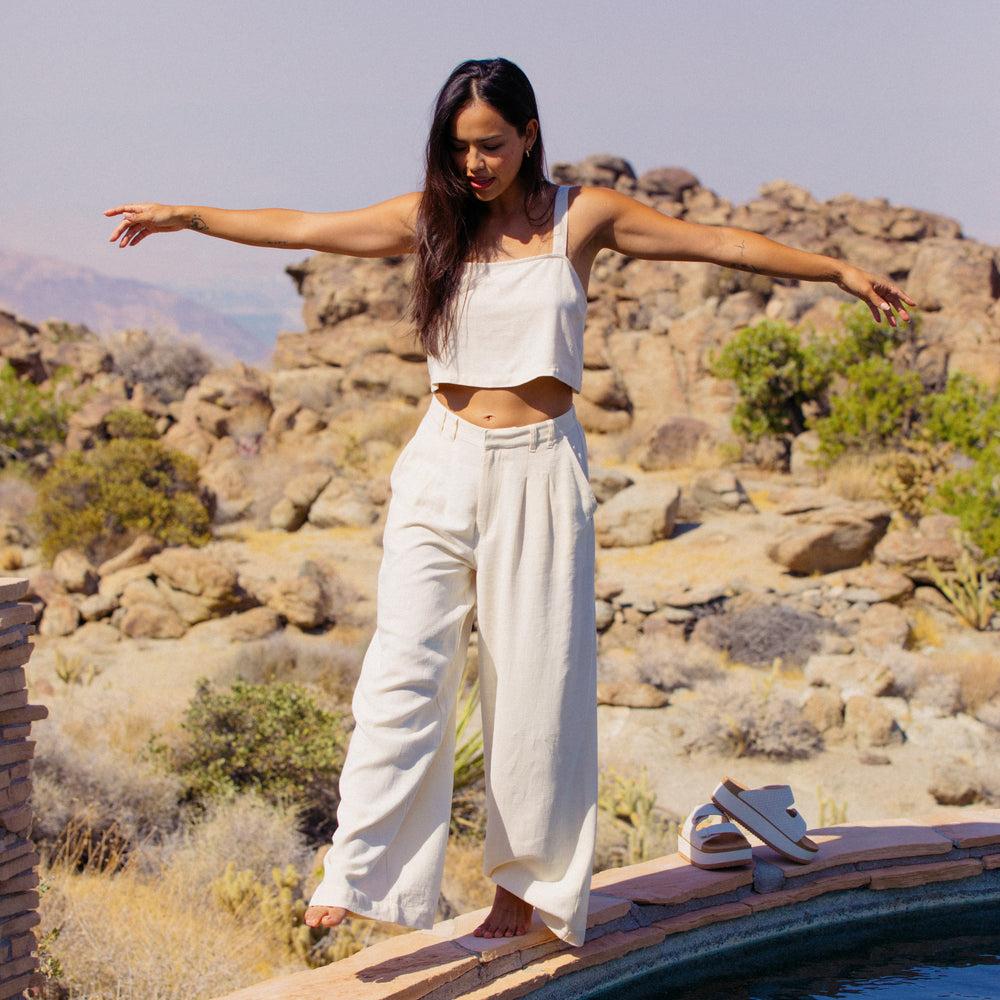 Tori Linen Pant Female Product Image