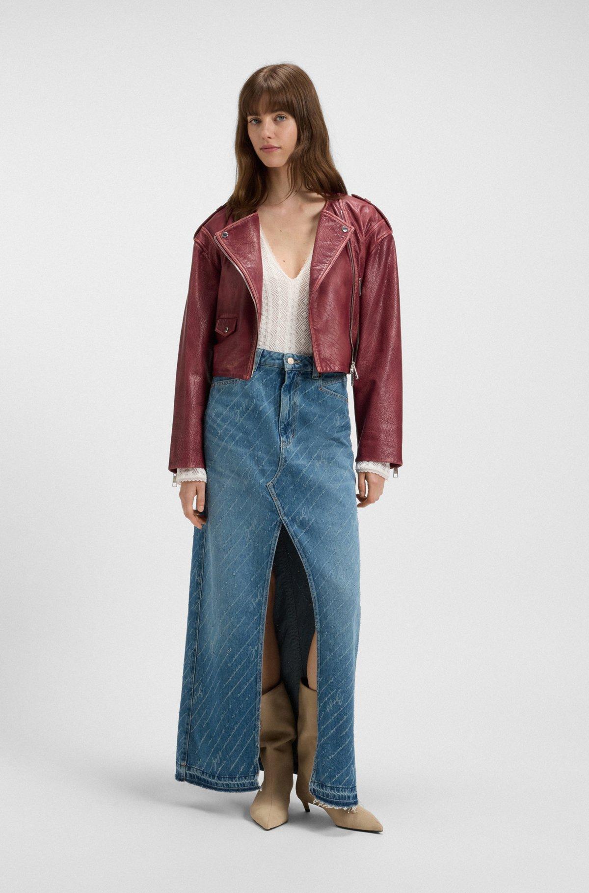 V-neck bodysuit with embroidered structure Product Image