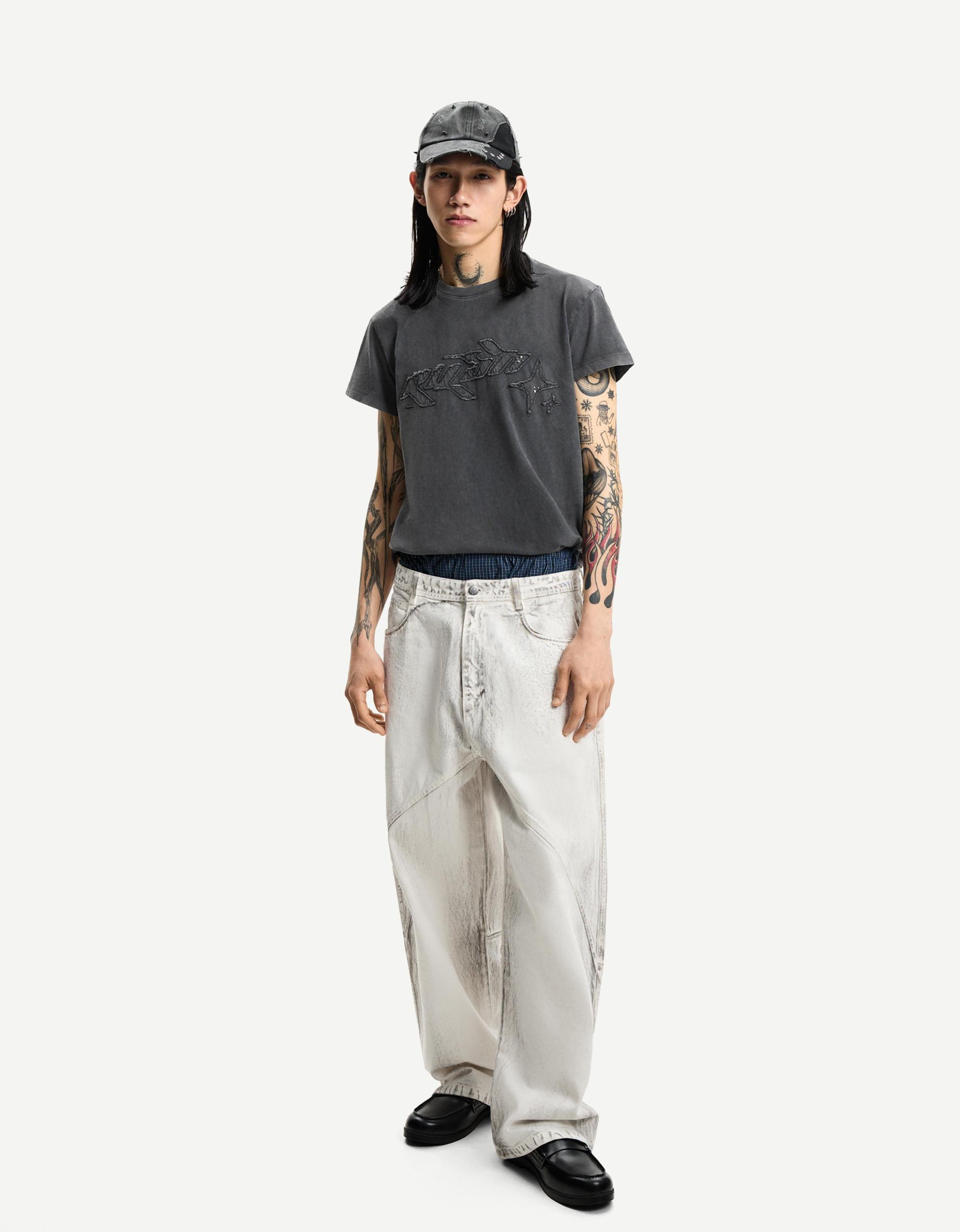 Waxed-finish balloon pants Product Image