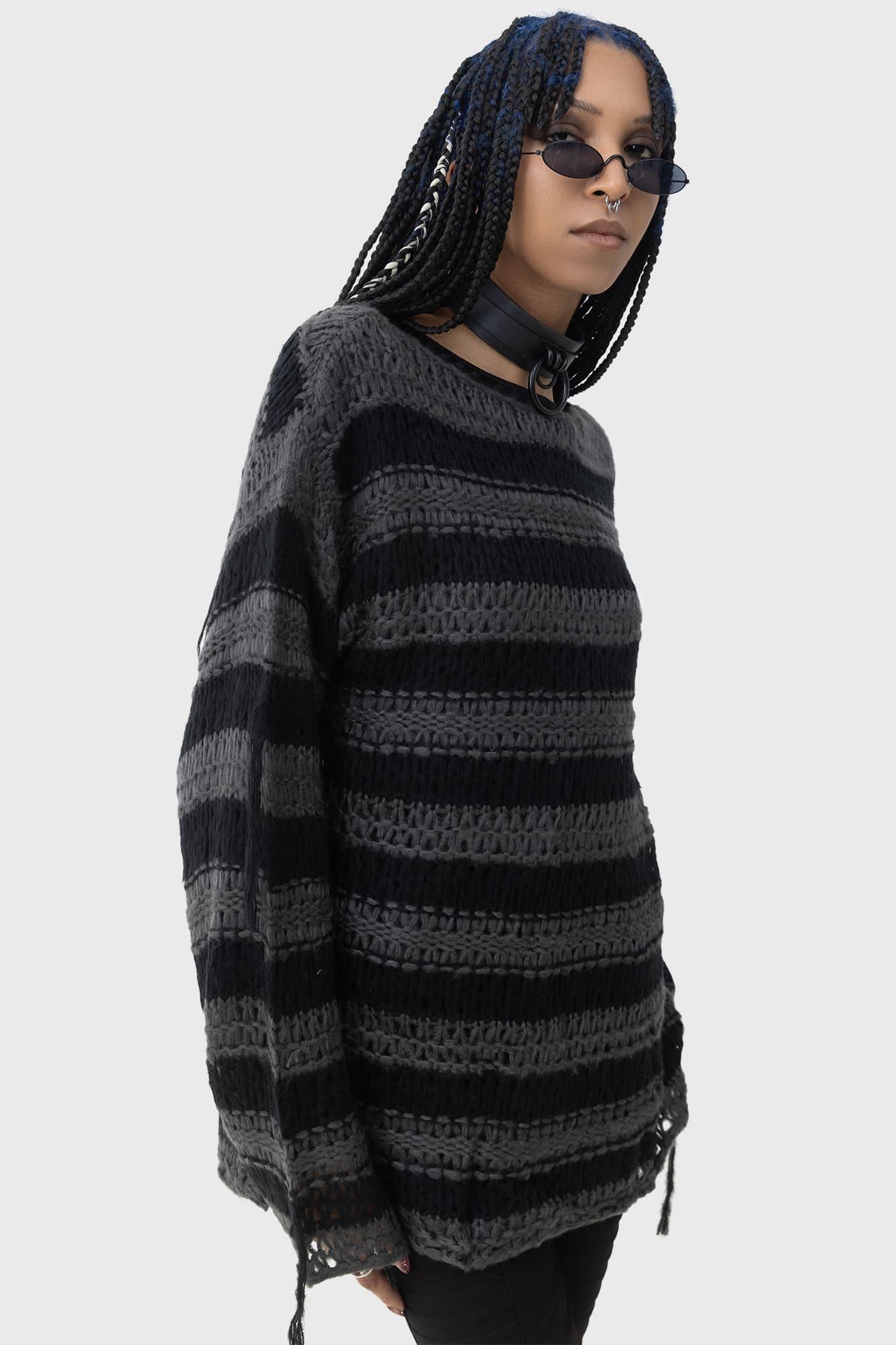 Hunter's Moon Sweater Female Product Image