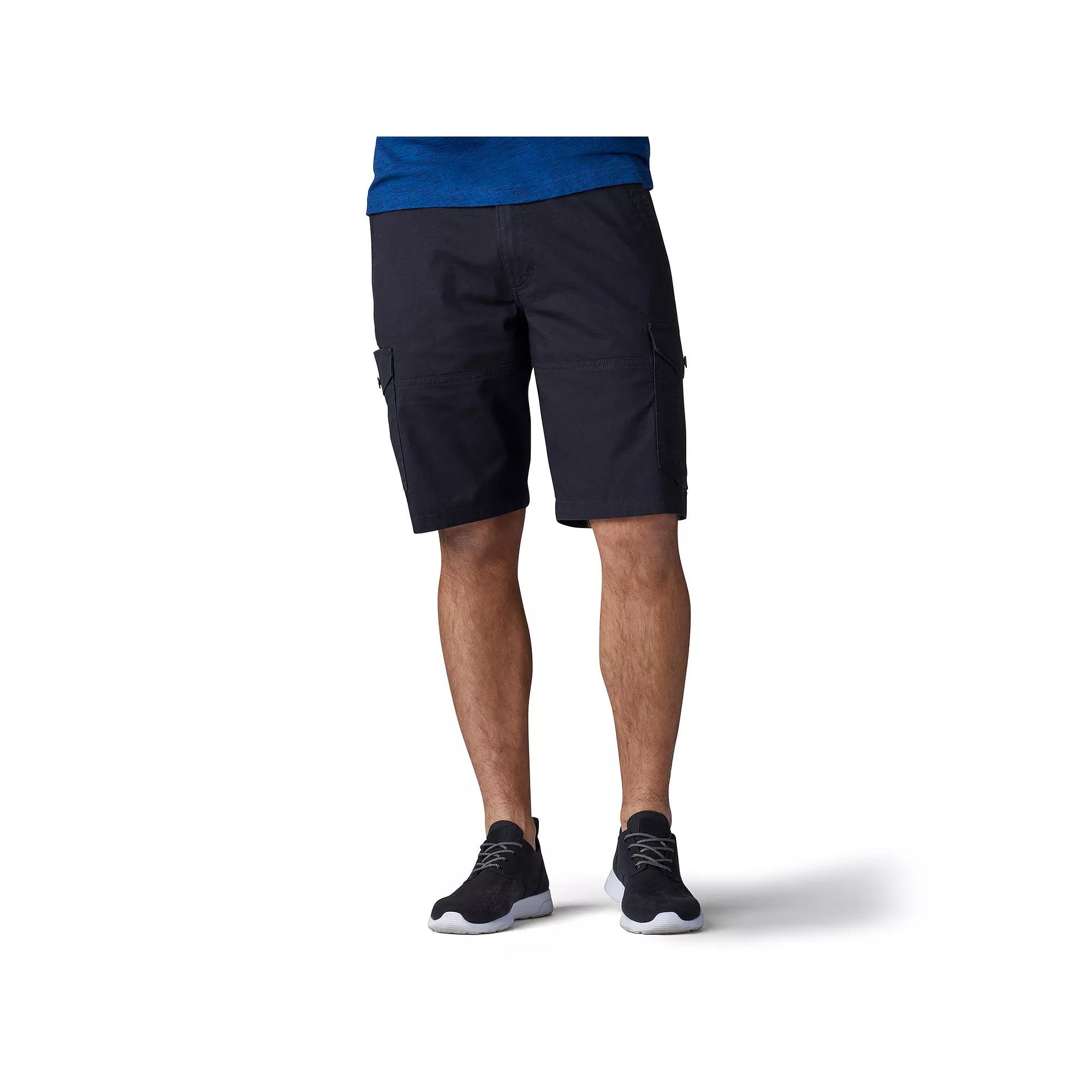 Men's Lee® 10.5" Extreme Motion Swope Cargo Shorts,  Product Image