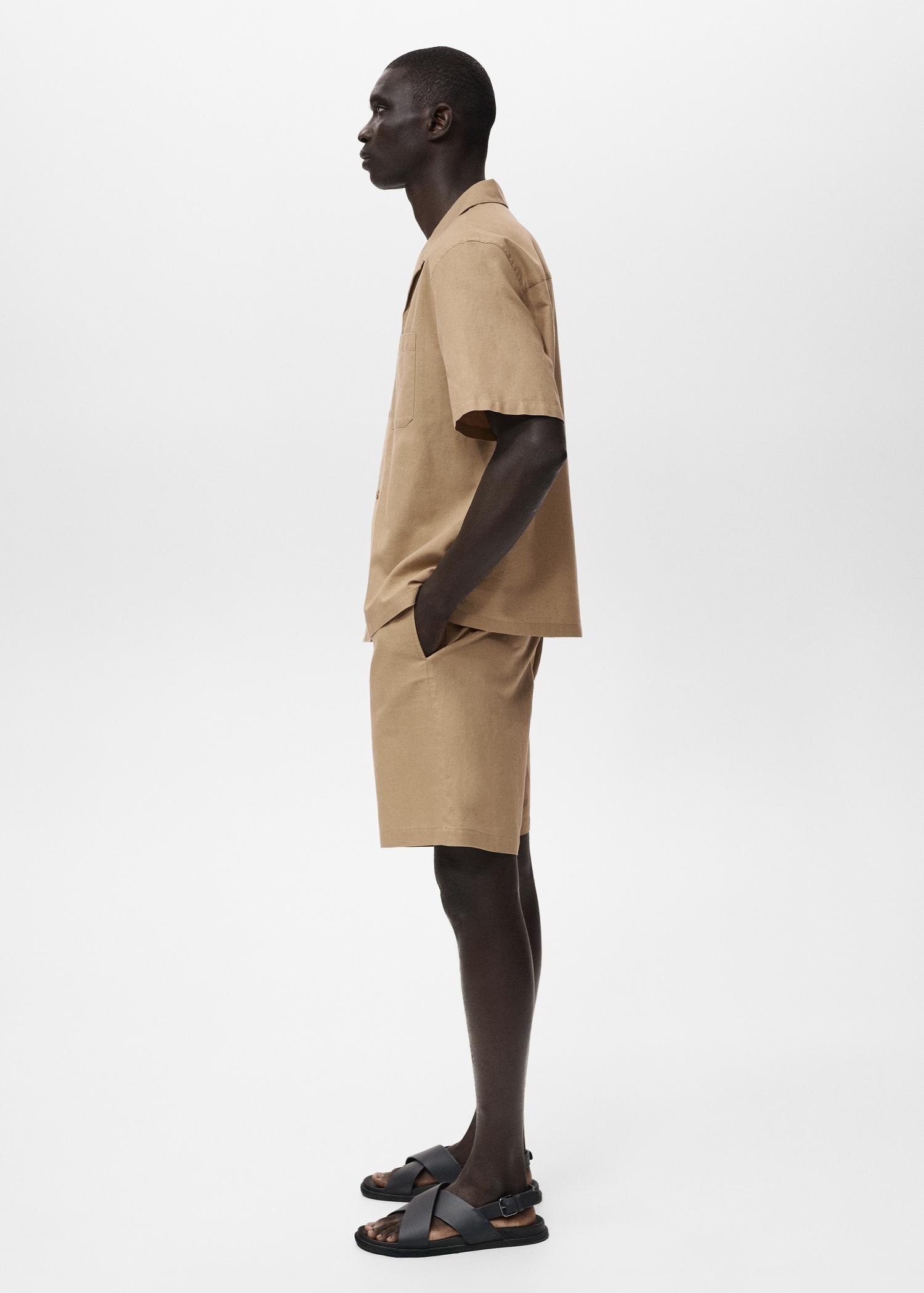 Linen shirt with bowling collar and pocket - Men | MANGO USA Product Image