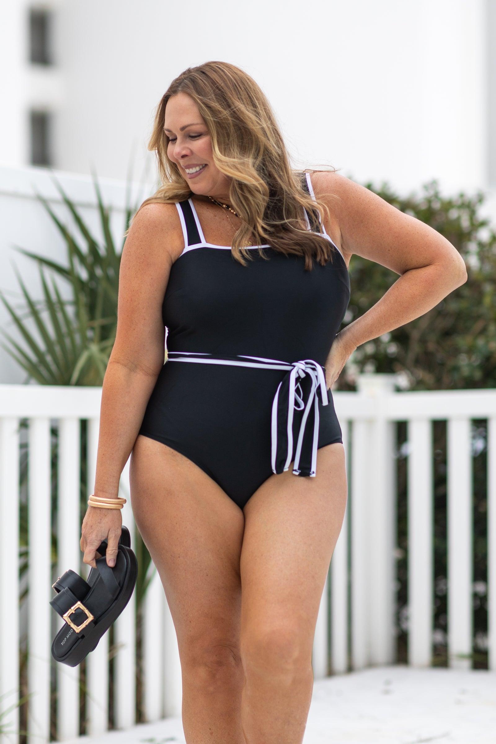 Black And White Edge Belted One Piece Swimsuit Product Image