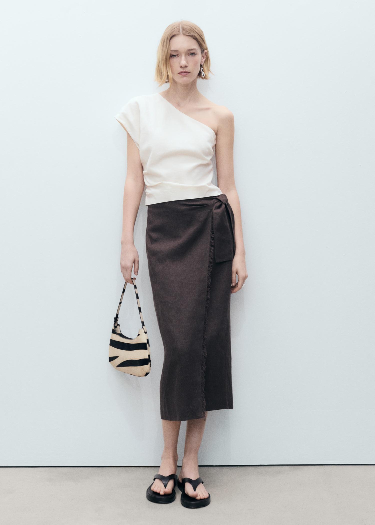 Asymmetrical linen top - Women | MANGO USA Product Image