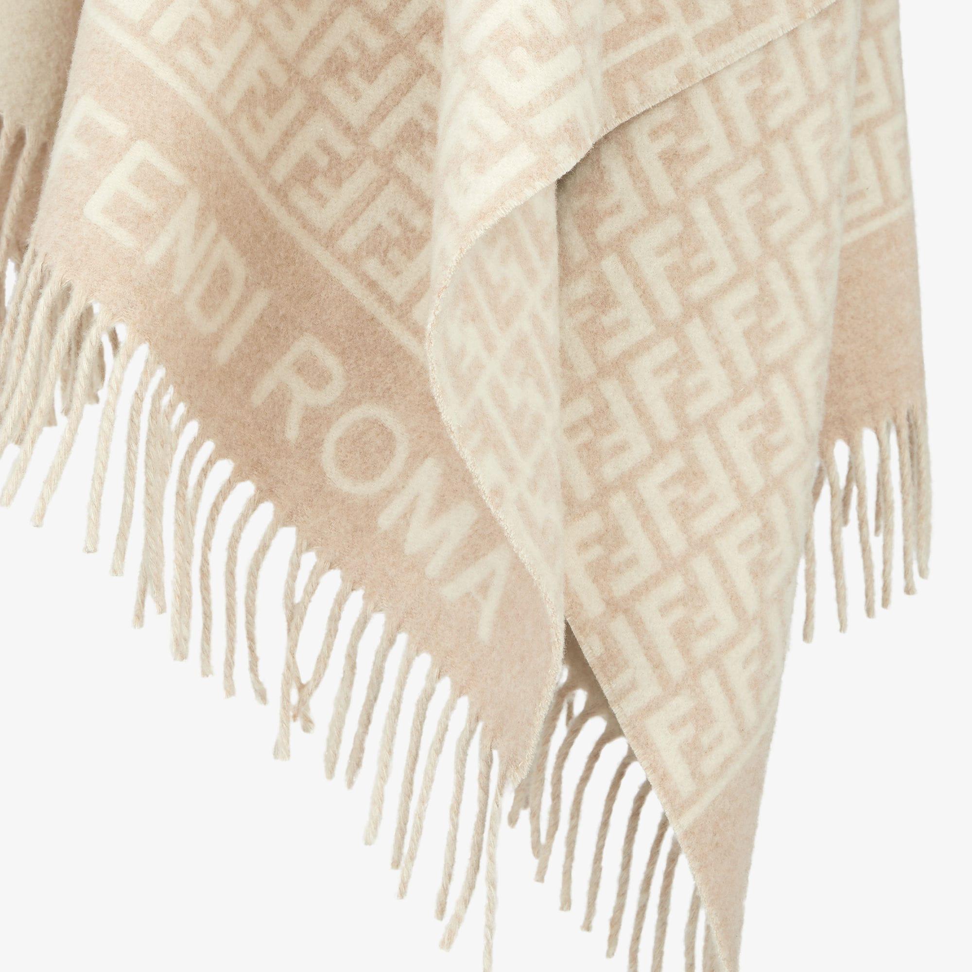 PonchoBeige wool and cashmere poncho Product Image
