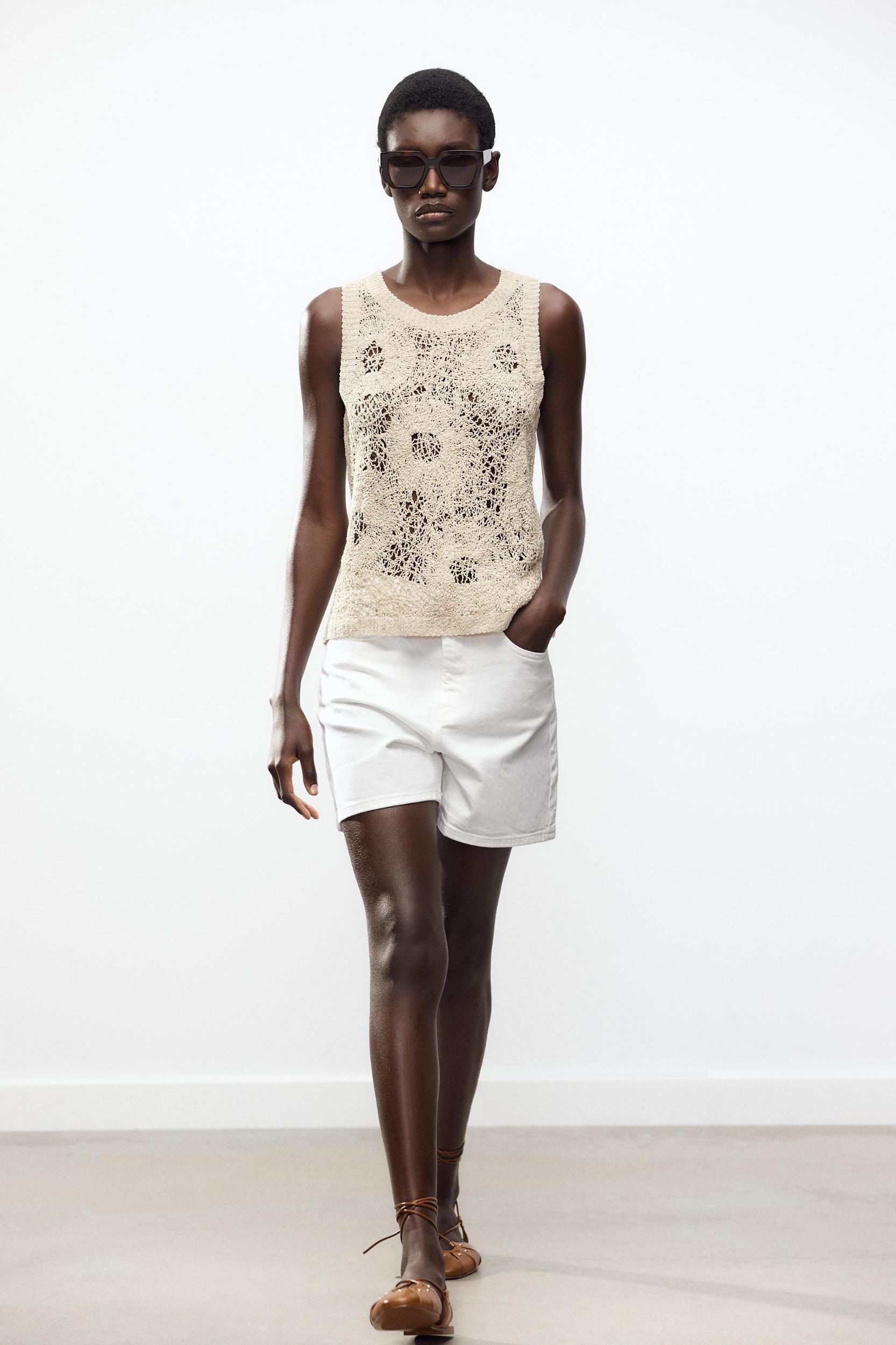 SLEEVELESS CROCHET TOP Product Image