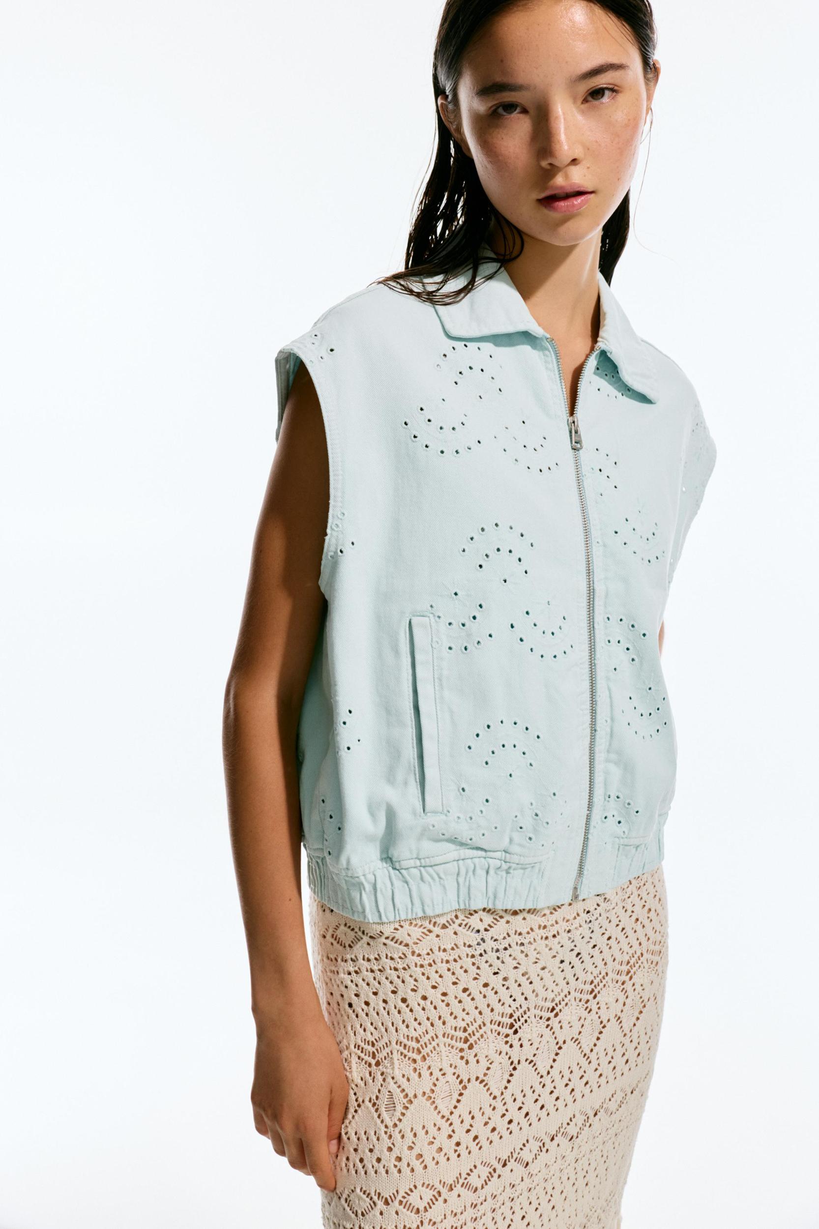 Embroidered cotton vest Product Image