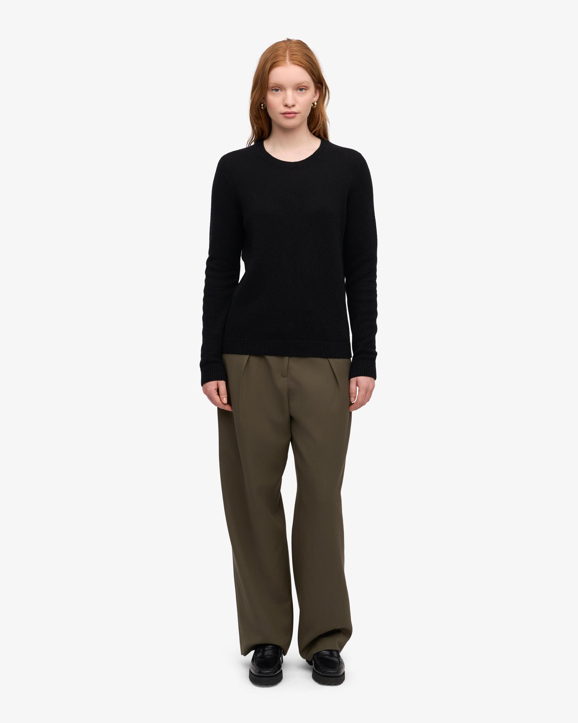 Women Classic Merino Wool Crew - Deep Black Product Image