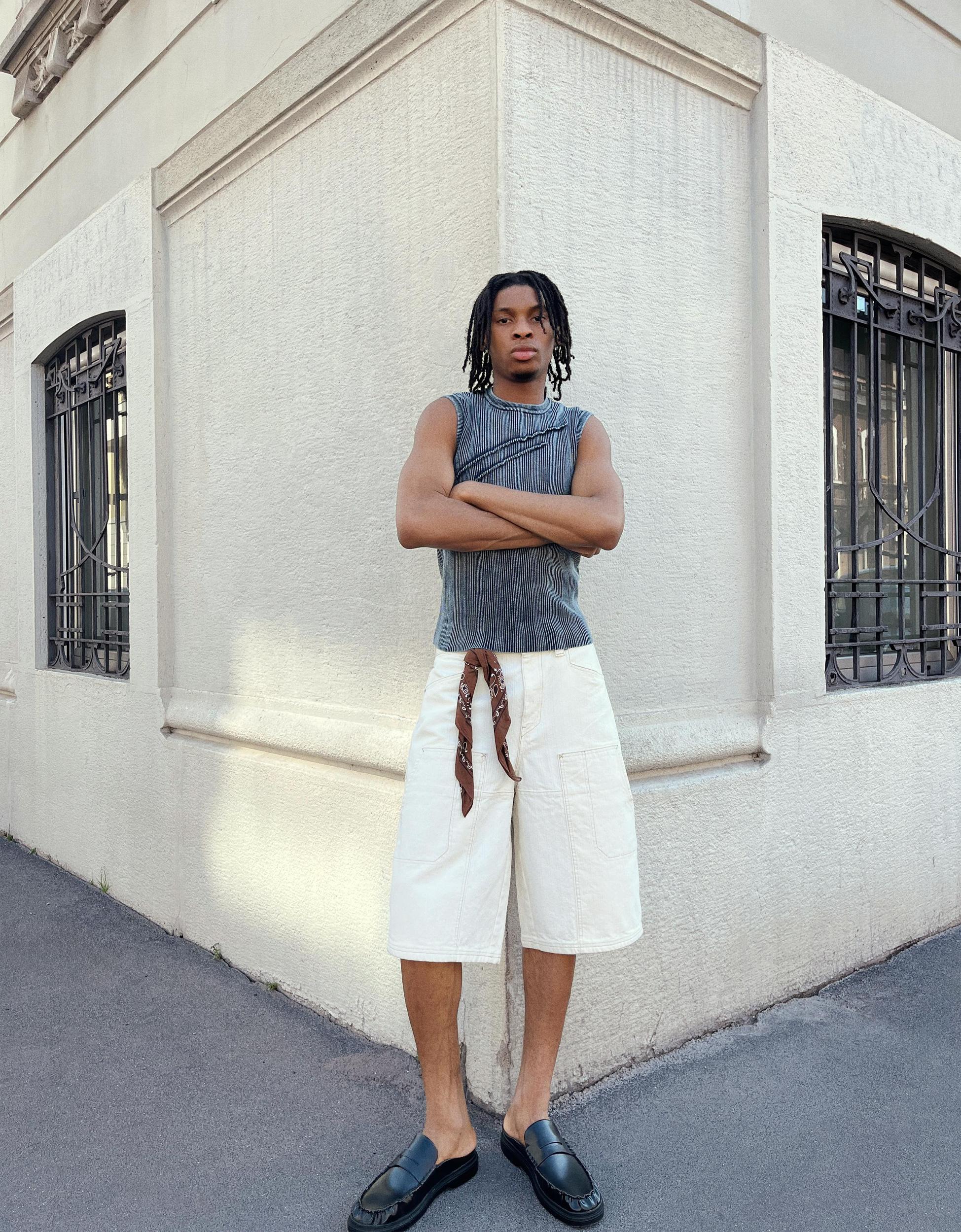 Faded vest Product Image