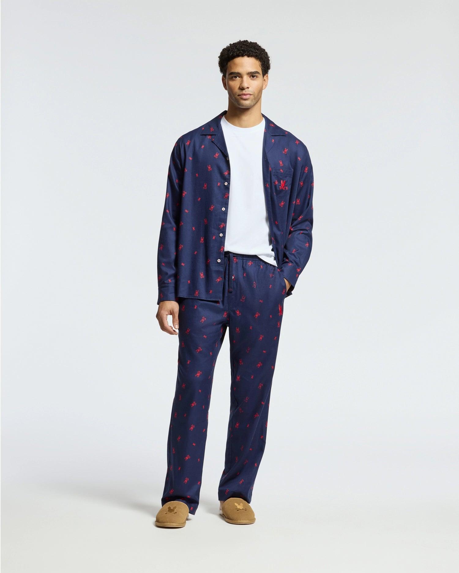 MENS ALL OVER PRINT FLANNEL PAJAMA SET - B6X343E200 Product Image