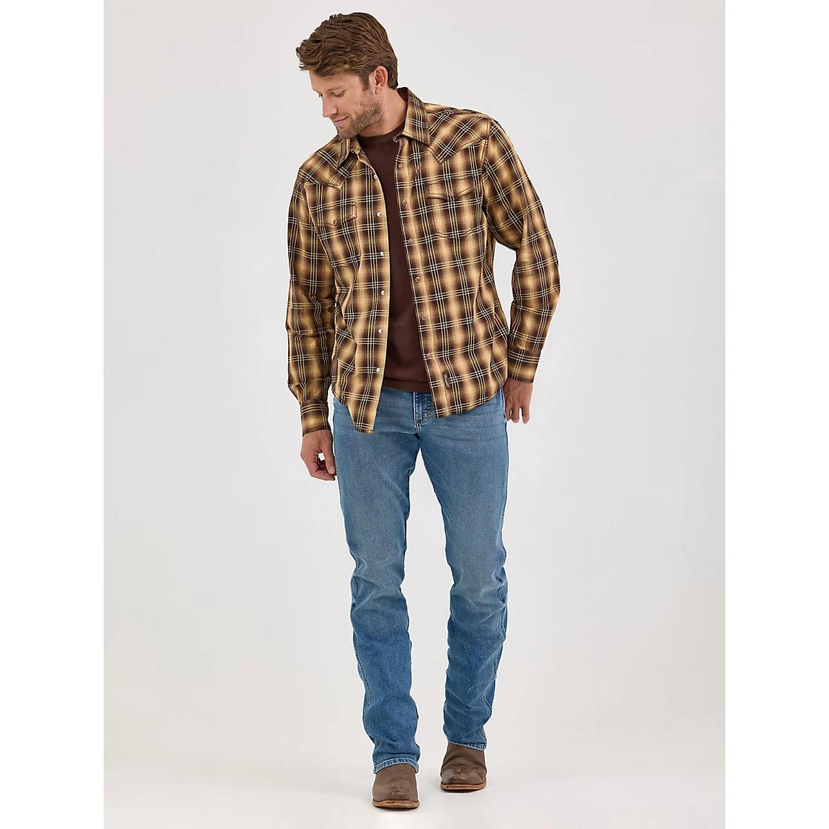 Men's Wrangler Retro® Premium Long Sleeve Western Snap Plaid Shirt in Curry Plaid Product Image