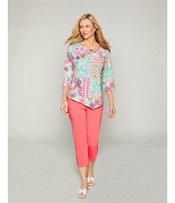 Allison Daley Petite Size Floral 3/4 Sleeve Keyhole Neck Asymmetric Hem Knit Top Product Image