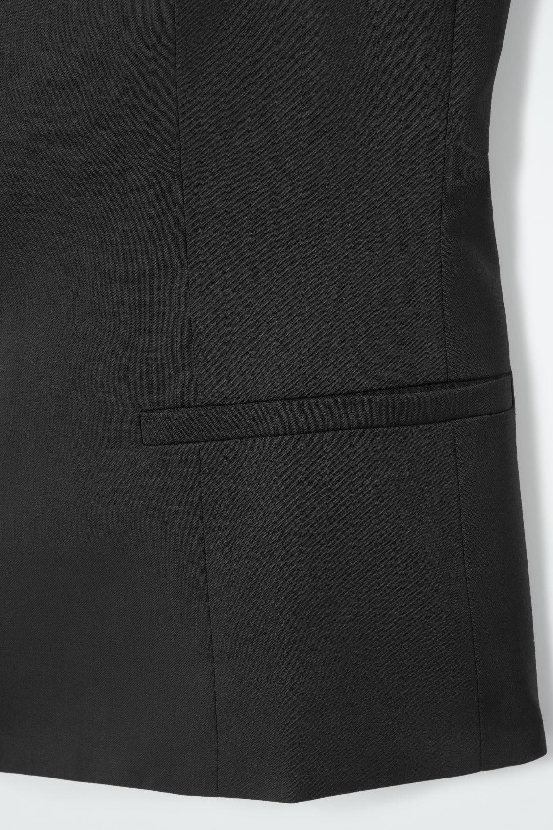 TAILORED WOOL VEST Product Image