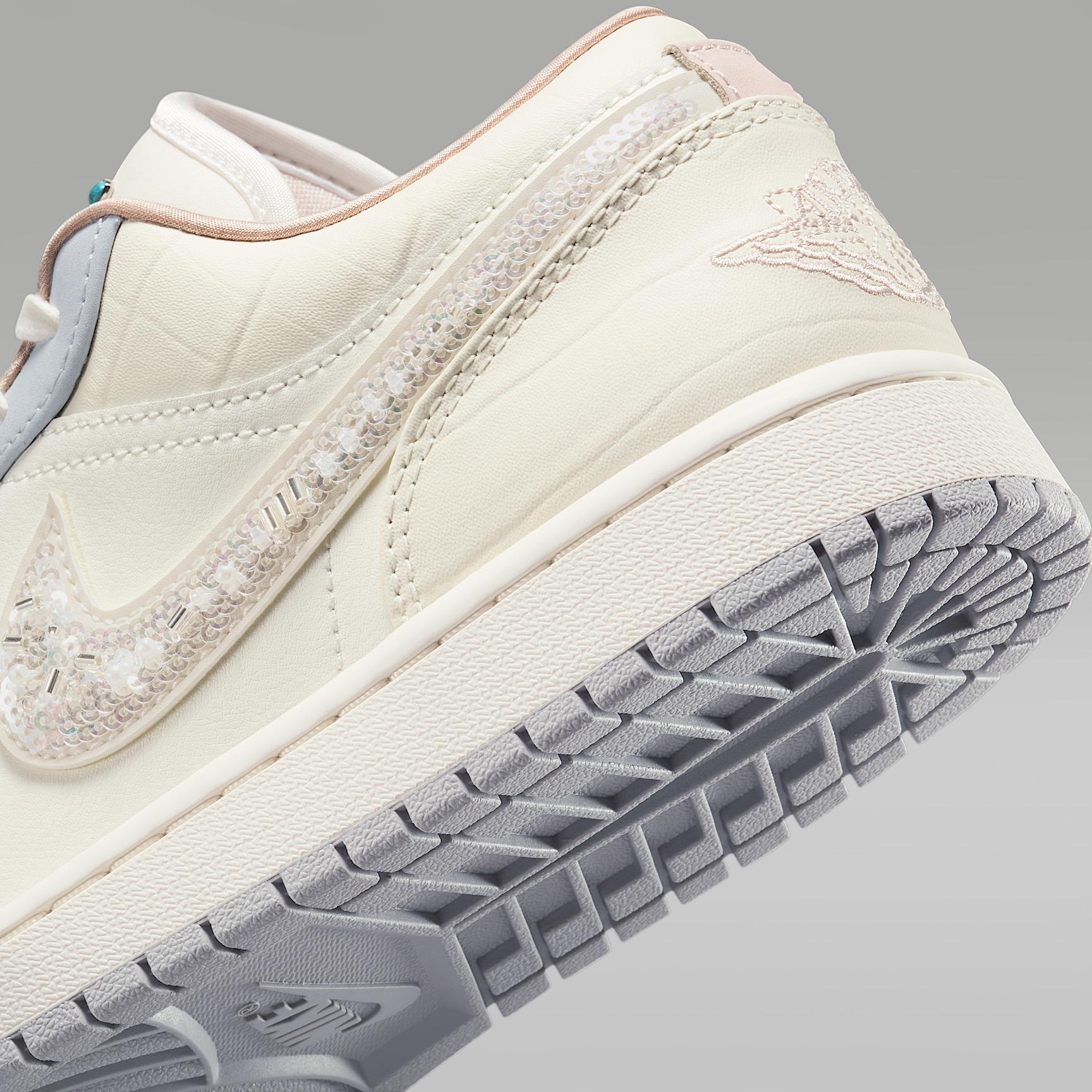 Womens Air Jordan 1 Low Shoes | IH7323-100 Product Image