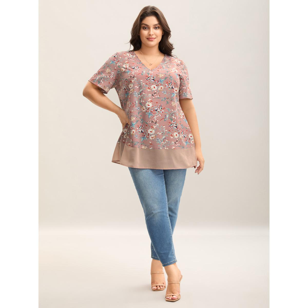 Plus Size DustyPink Garden Print Spliced V-Neck Blouse Women Romantic Short sleeve V-neck Elegant Blouses BloomChic 10/M Product Image