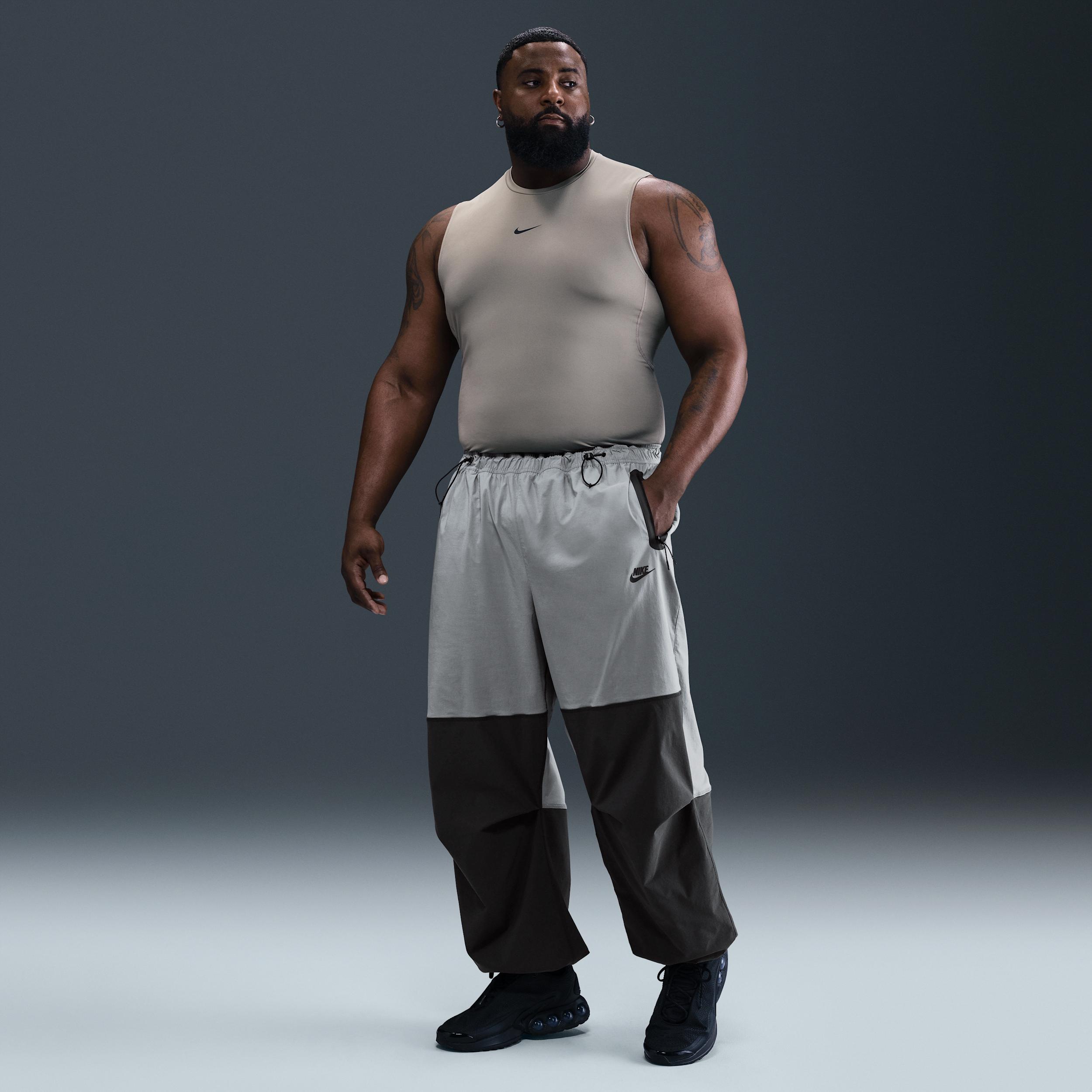 Nike Mens Tech Woven Oversized Pants | HM7158-065 Product Image