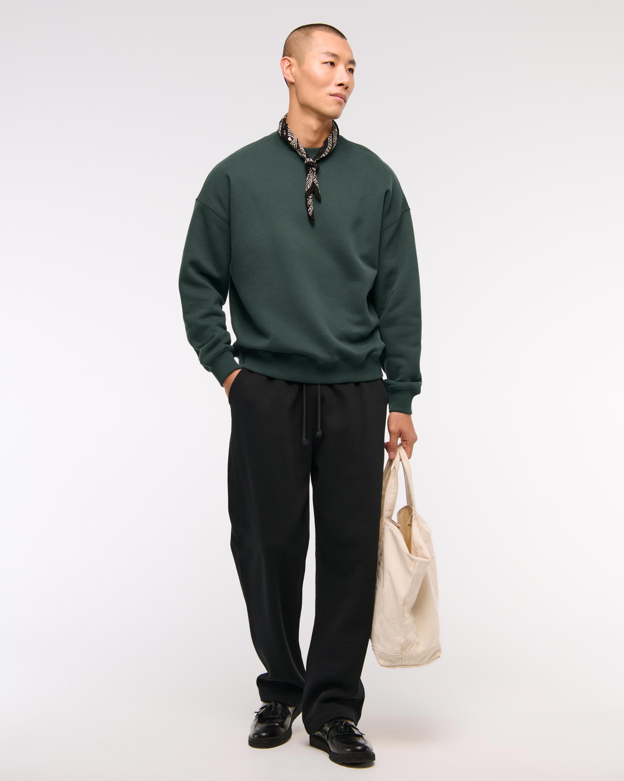 Essential Crew Sweatshirt Product Image