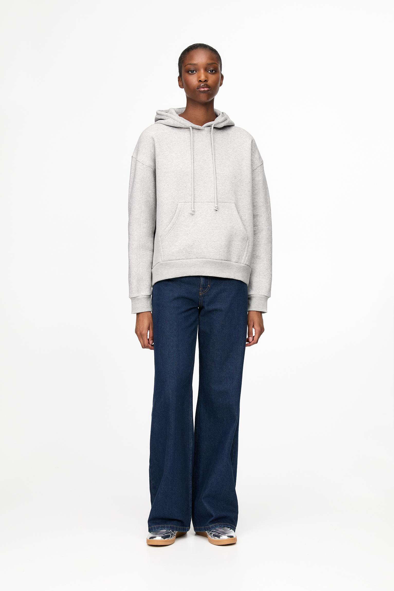 Basic hooded sweatshirt Product Image