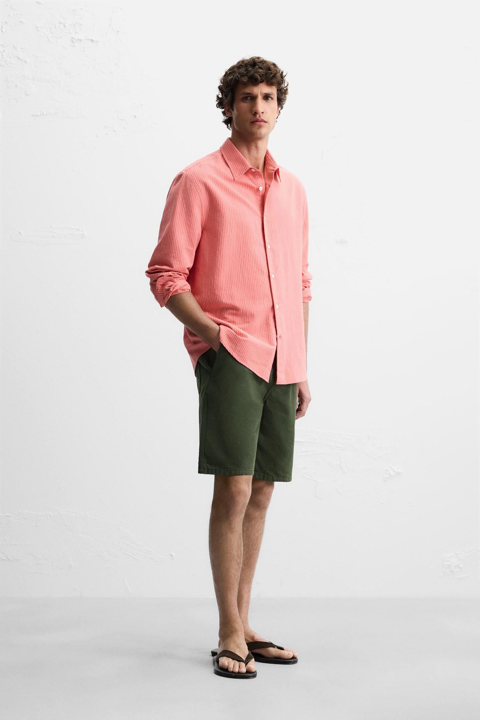 WASHED TEXTURED SHORTS Product Image