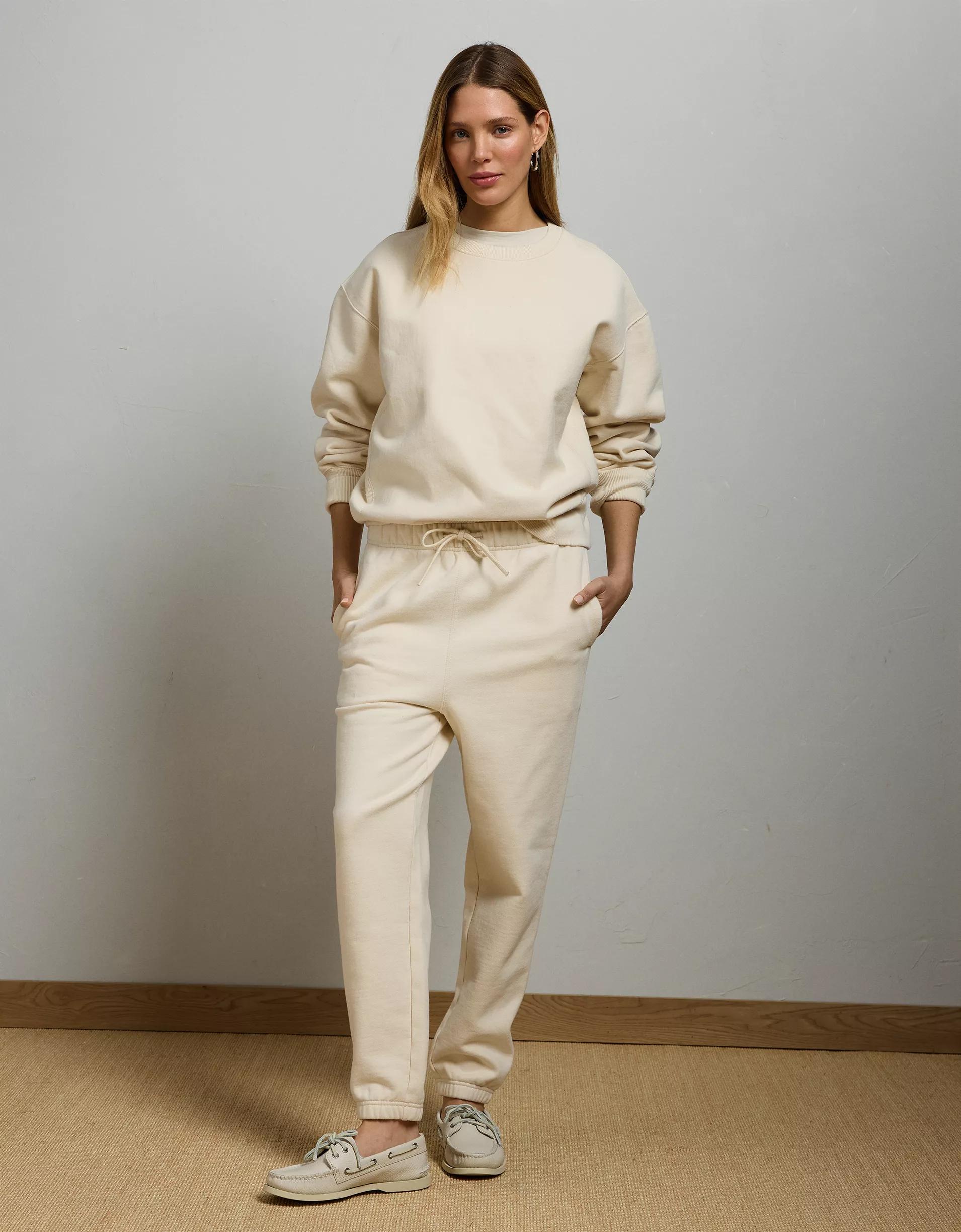 AE77 Premium Fleece Crew Neck Sweatshirt Product Image