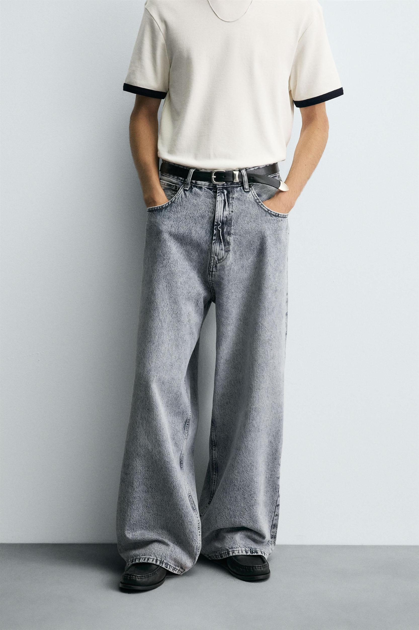 WIDE BAGGY FIT JEANS Product Image