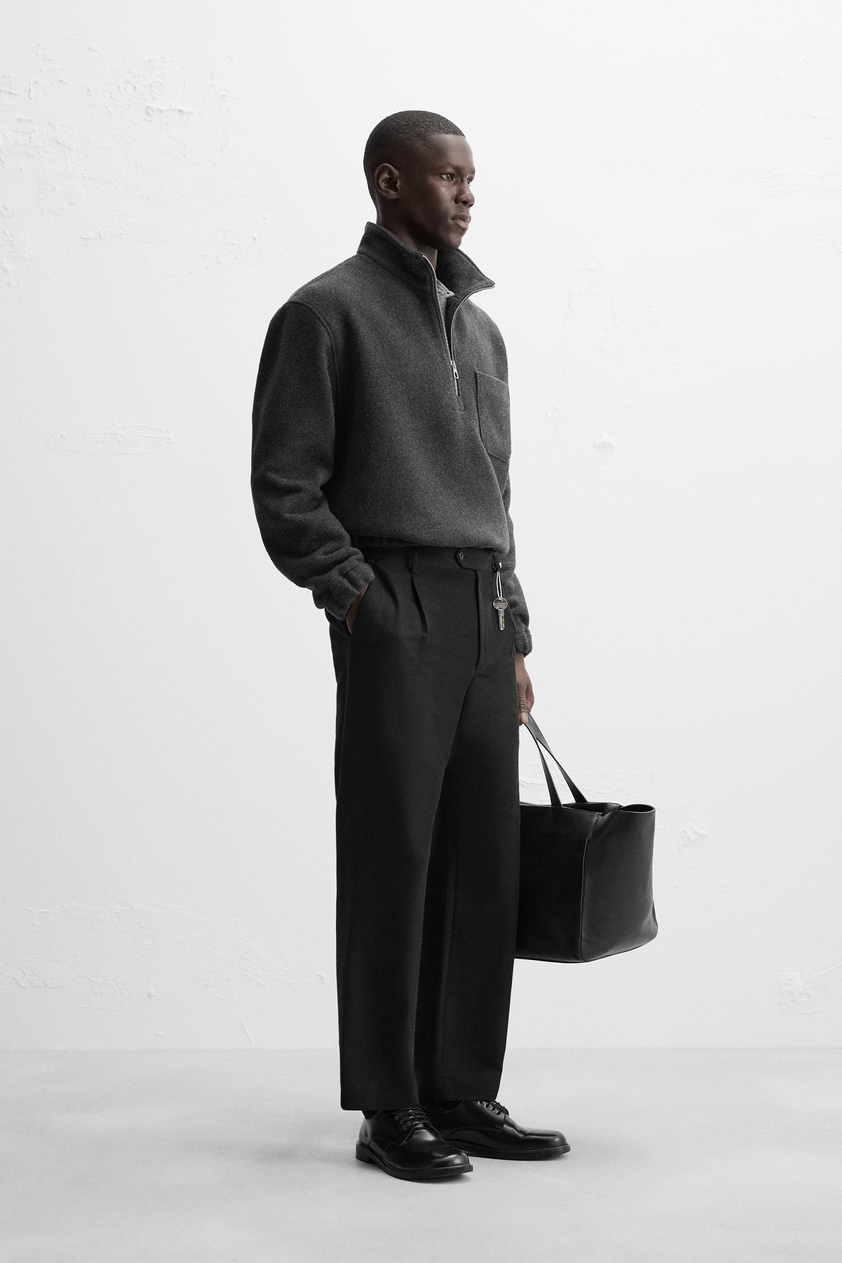 QUARTER ZIP FLEECE SWEATSHIRT Product Image