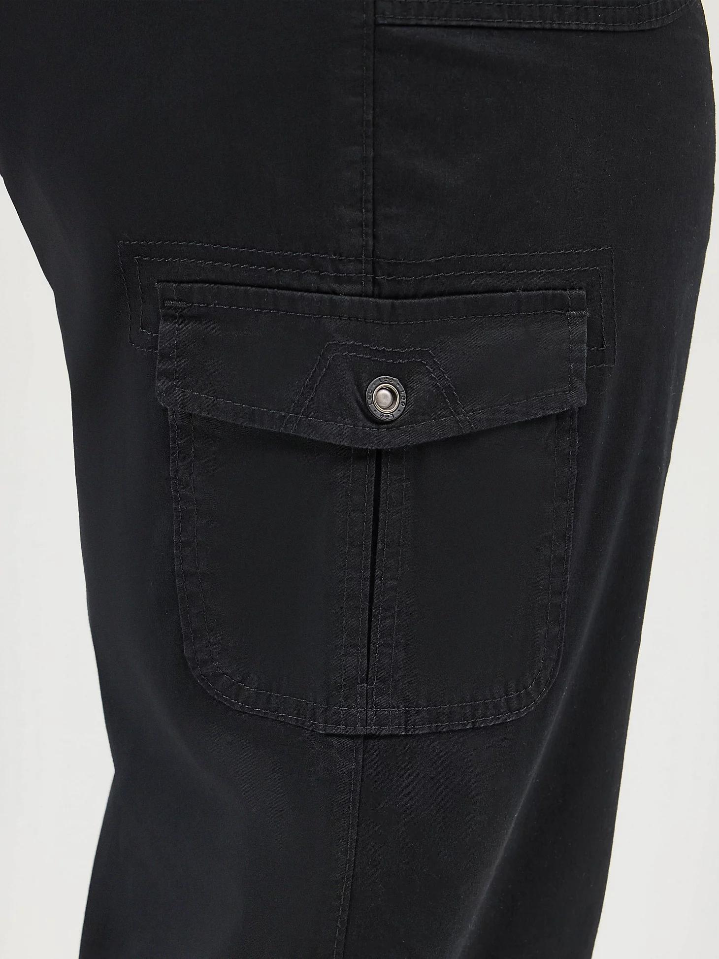 Women’s Relaxed Fit Austyn Cargo Capri (Plus) | Women's Capris & Crops | Lee® Product Image