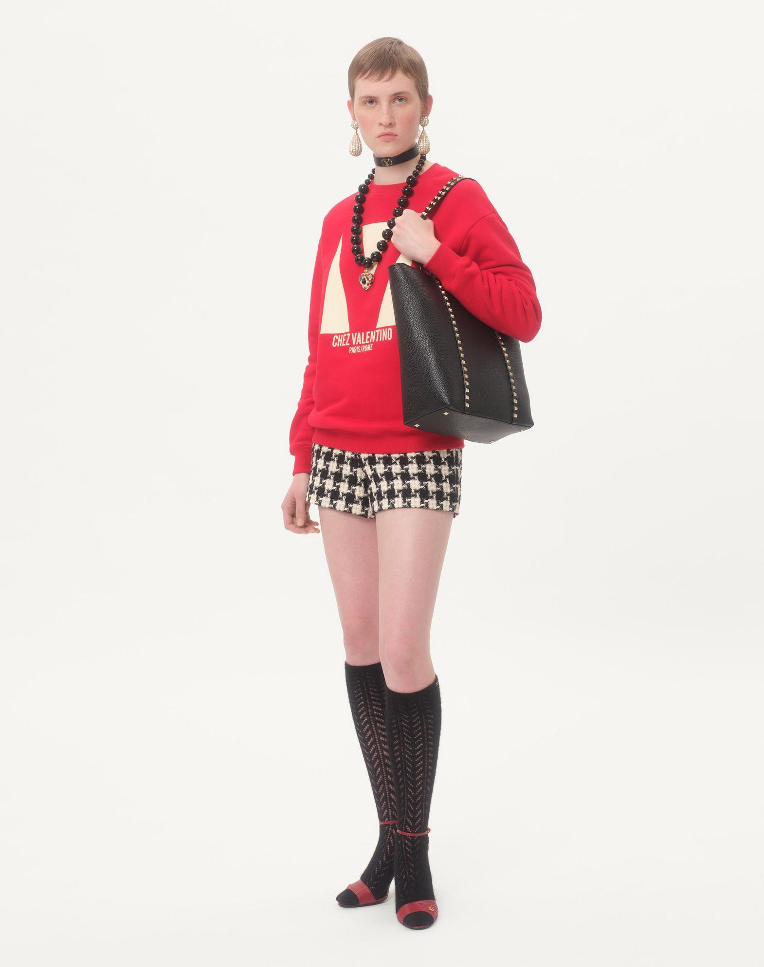 Valentino Garavani Rockstud Shopping Bag In Grainy Calfskin Product Image