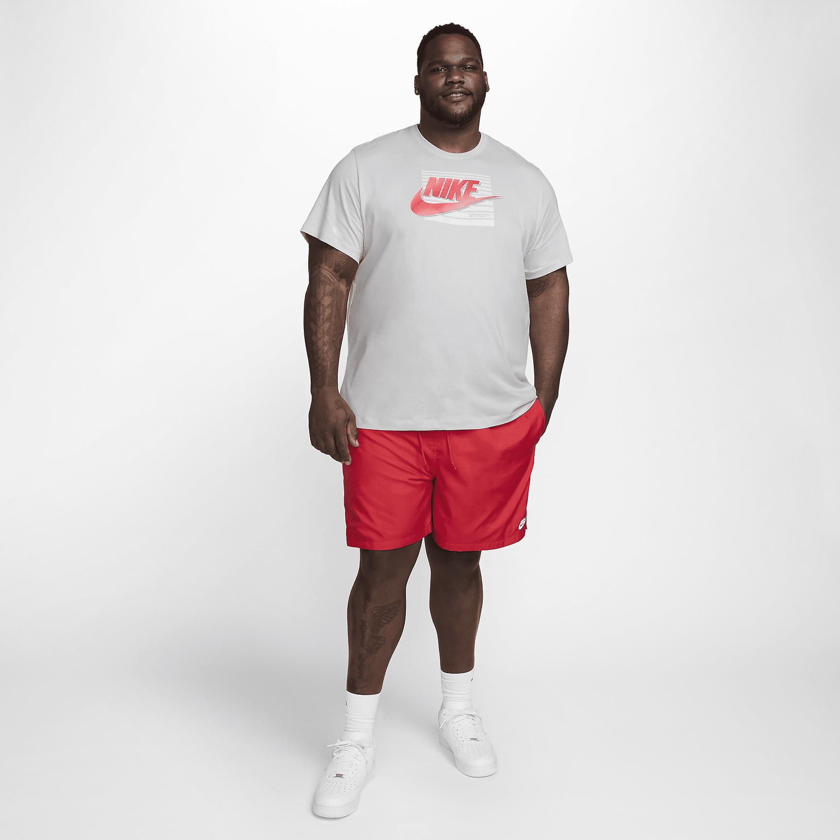 Nike Sportswear Men's T-Shirt Product Image