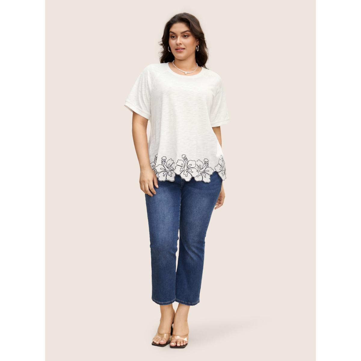 Plus Size Floral Embroidered Hem Raglan Sleeve T-shirt WhiteSmoke Women Resort Contrast Natural Flowers Round Neck Vacation T-shirts BloomChic 10/M Product Image