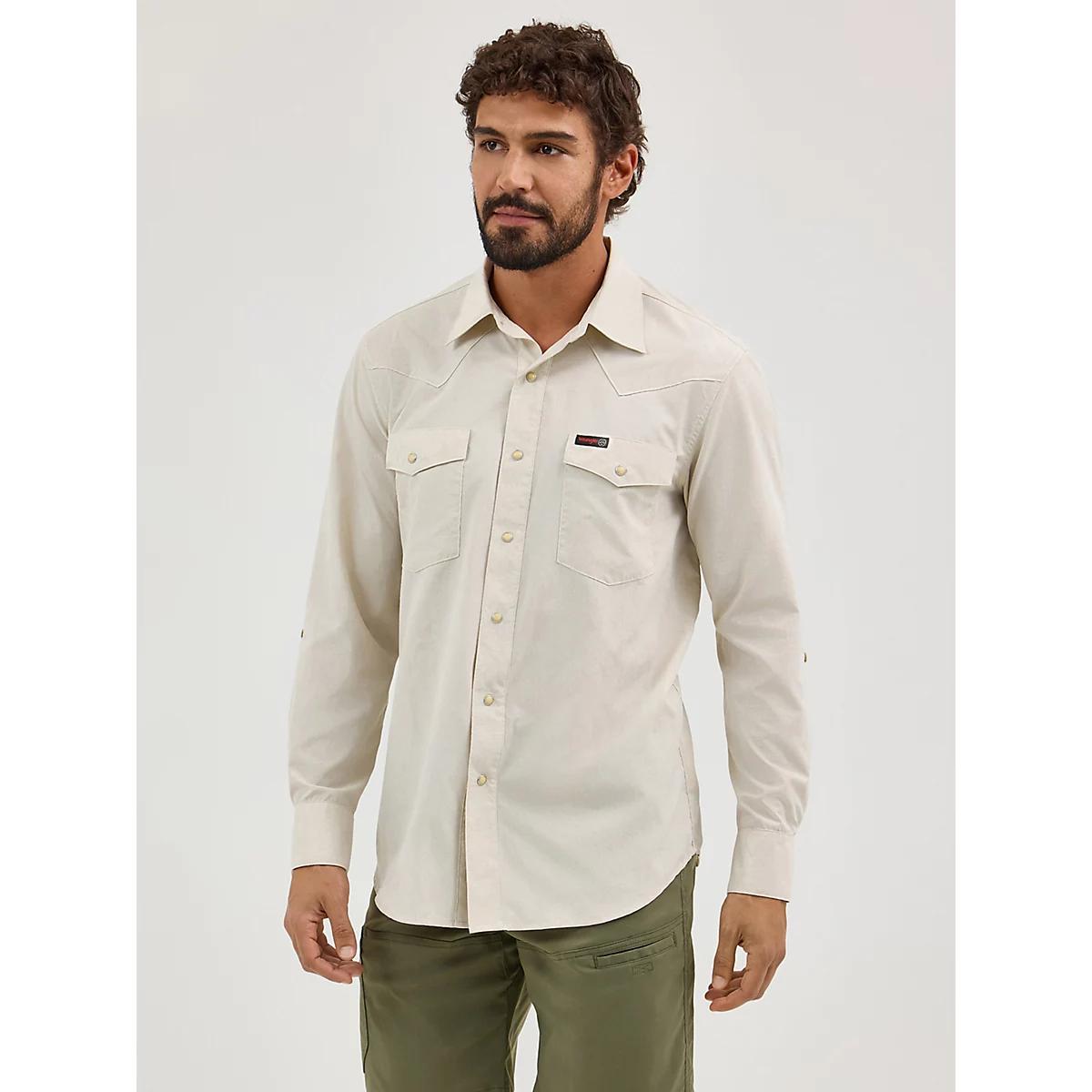 Wrangler ATG™ Men's Drover Utility Shirt in Iceberg Product Image
