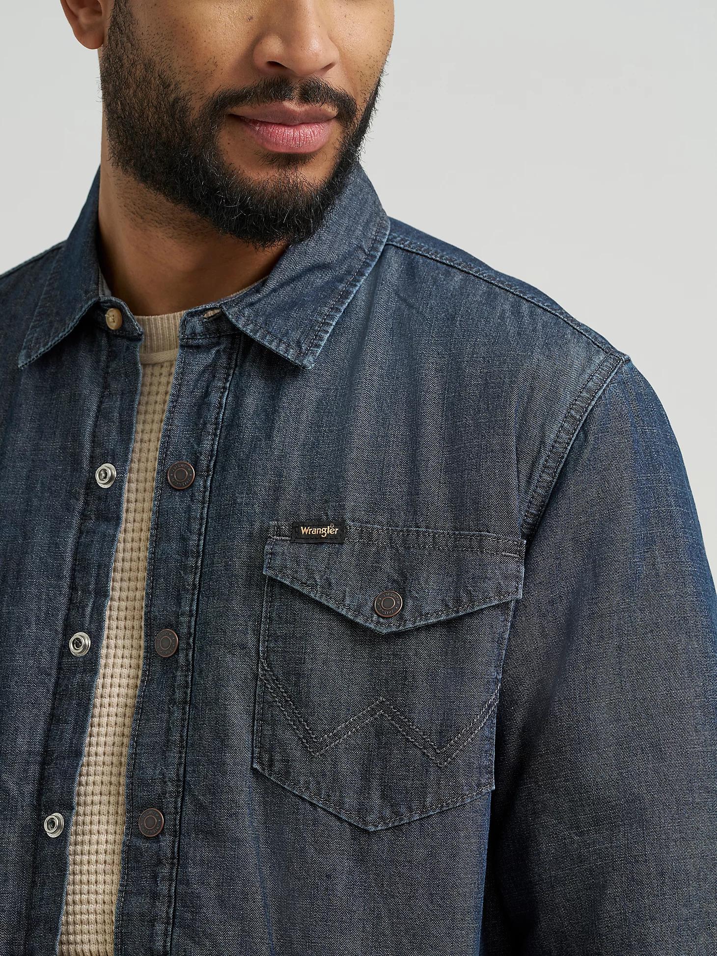 Men's Printed Fleece Lined Denim Shirt in Gravel Wash Product Image