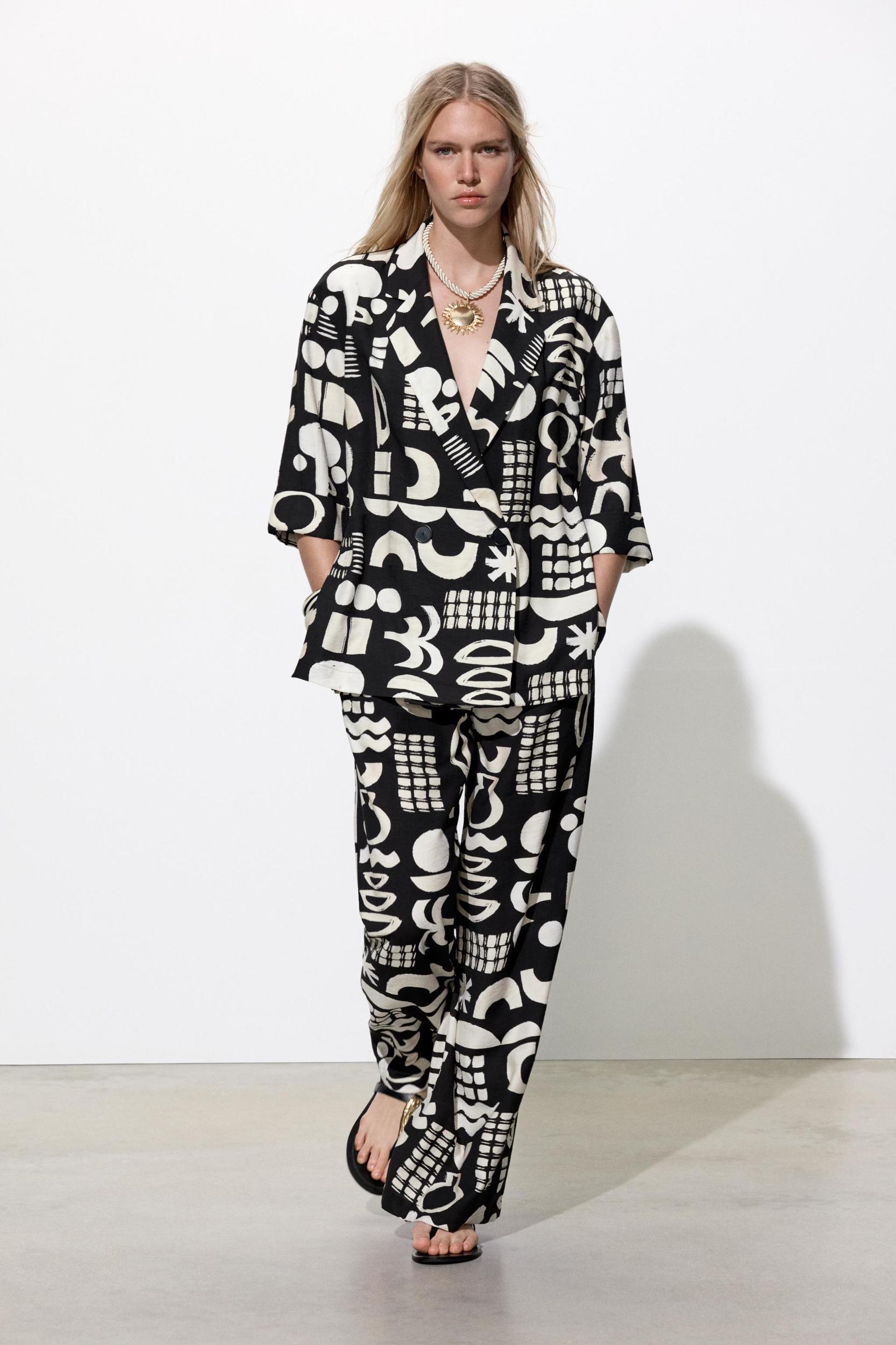 STRAIGHT LEG PANTS Product Image