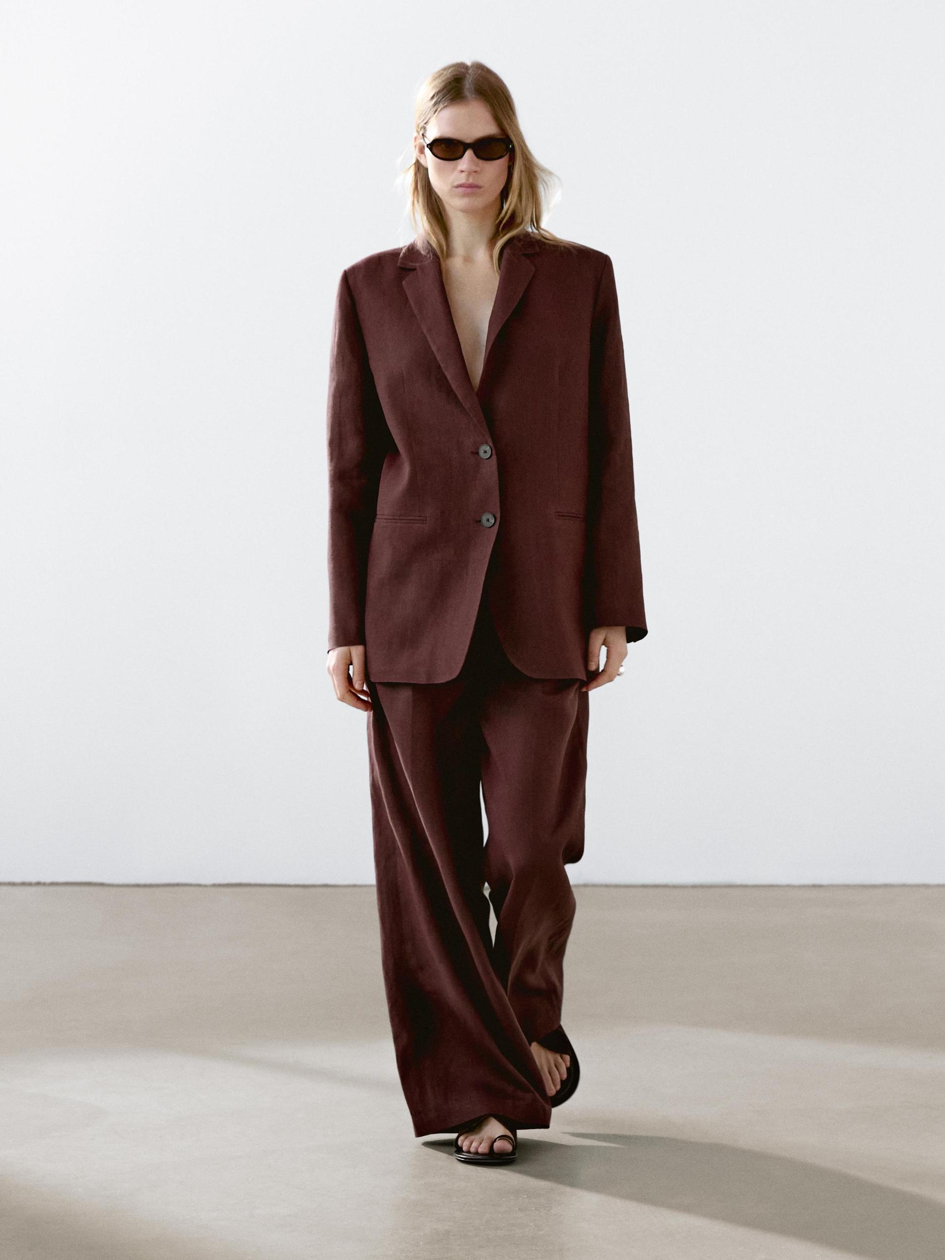 100% linen two-button blazer Product Image