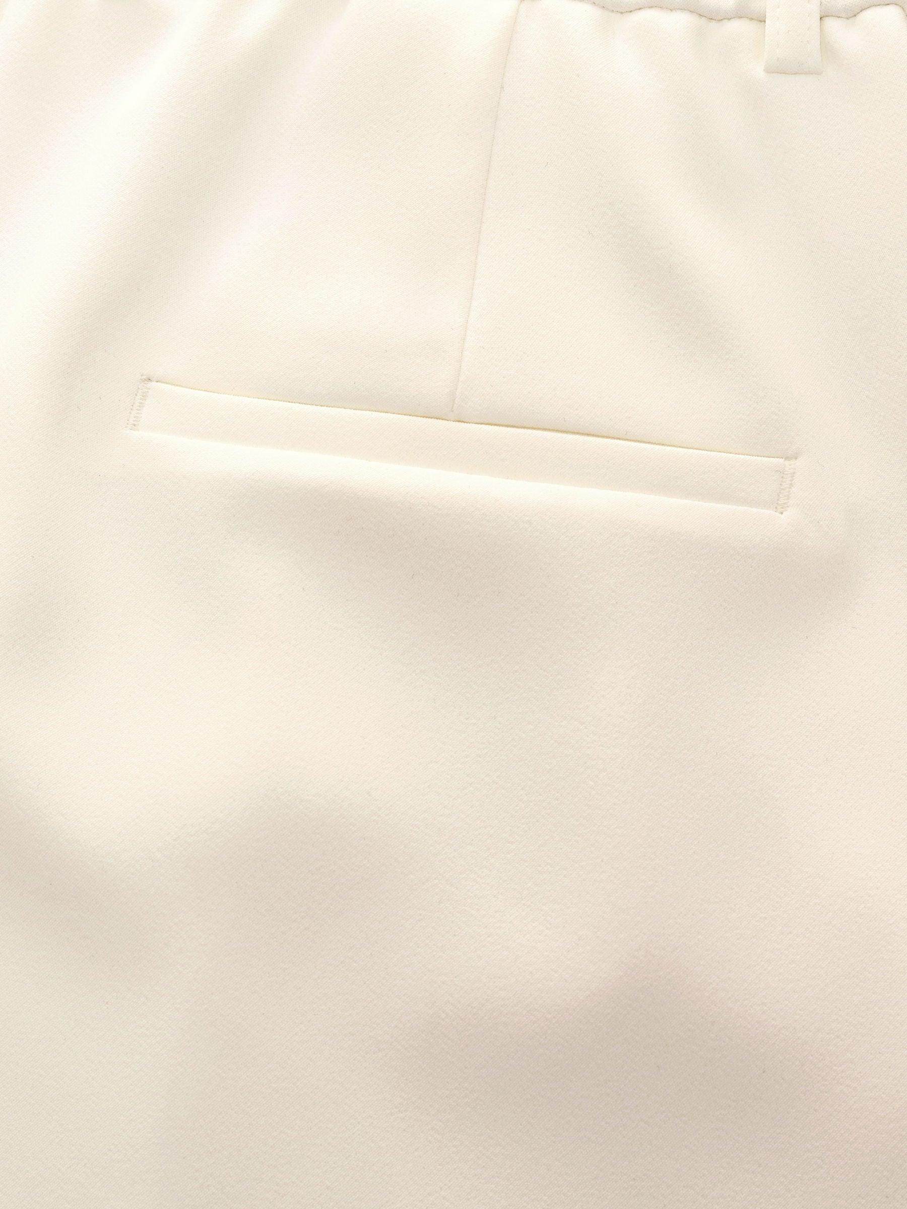 Four-Way Stretch Women A-Line Shorts Product Image