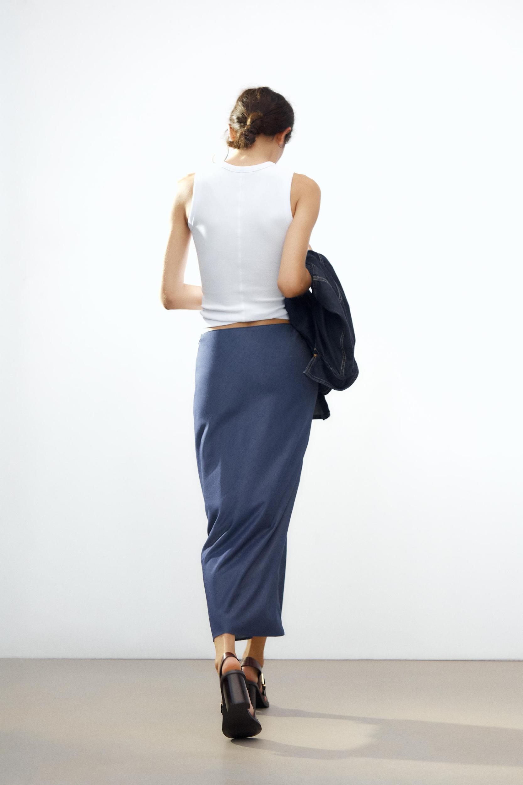 FLOWY MIDI SKIRT Product Image