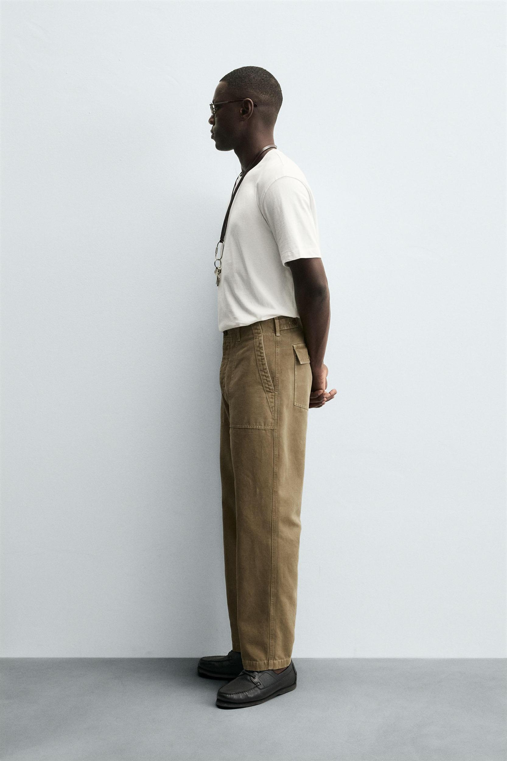 REGULAR FIT PANTS WITH POCKETS Product Image