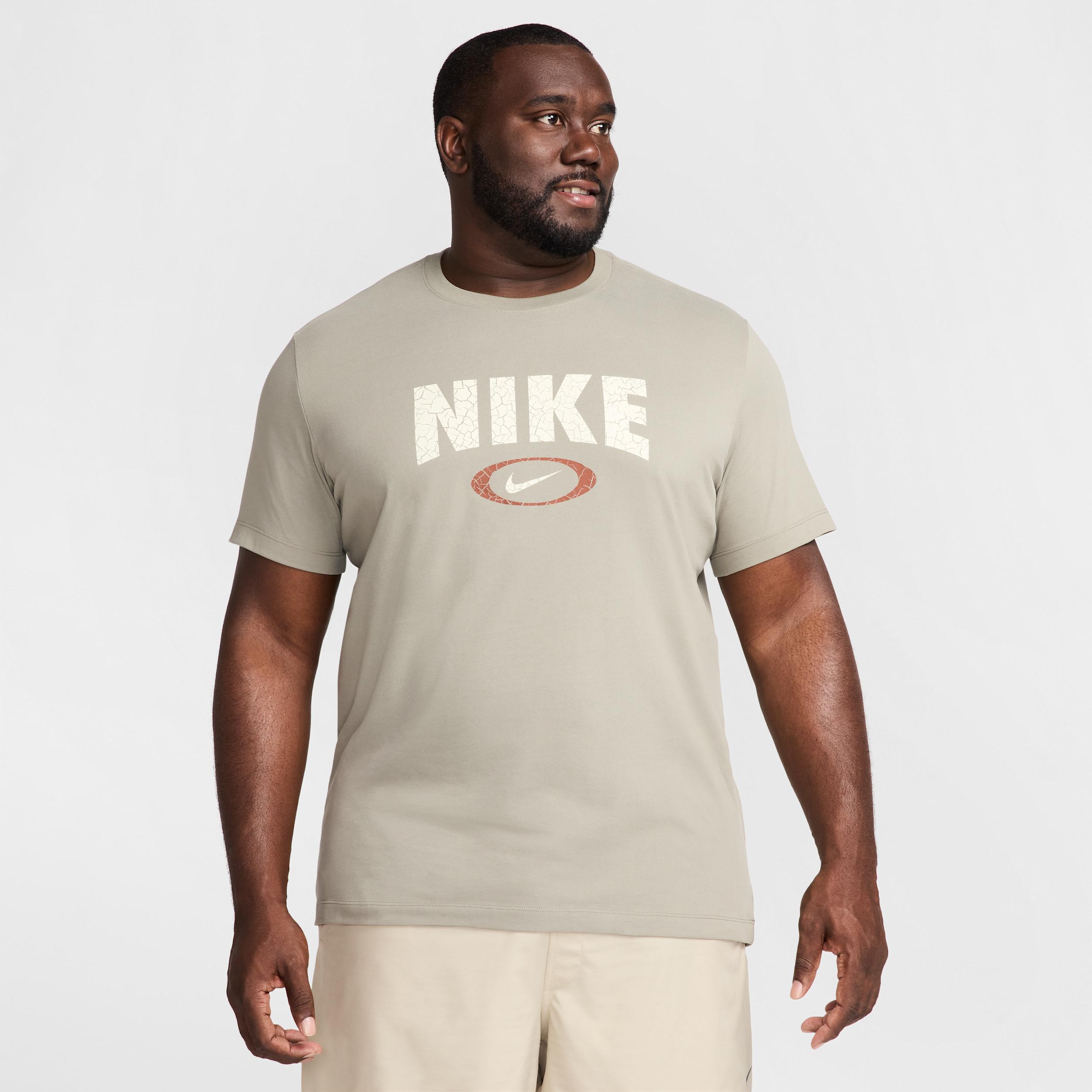 Nike Men's Dri-FIT Fitness T-Shirt Product Image