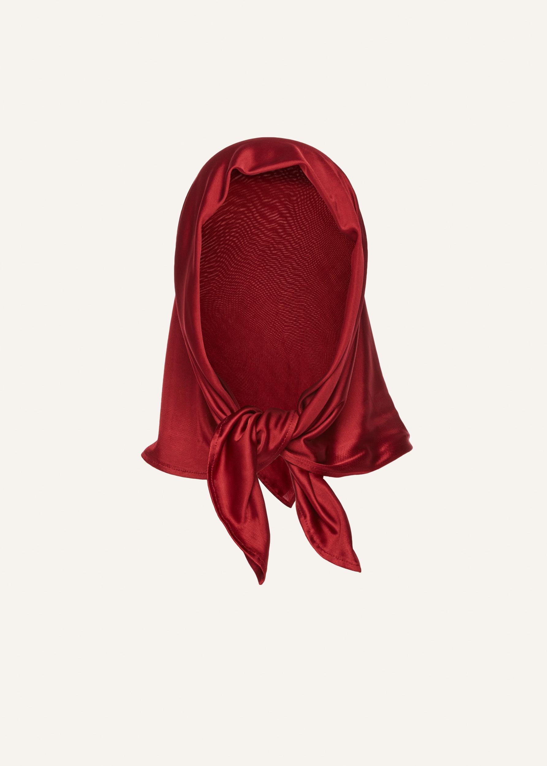 Versatile scarf in red Product Image