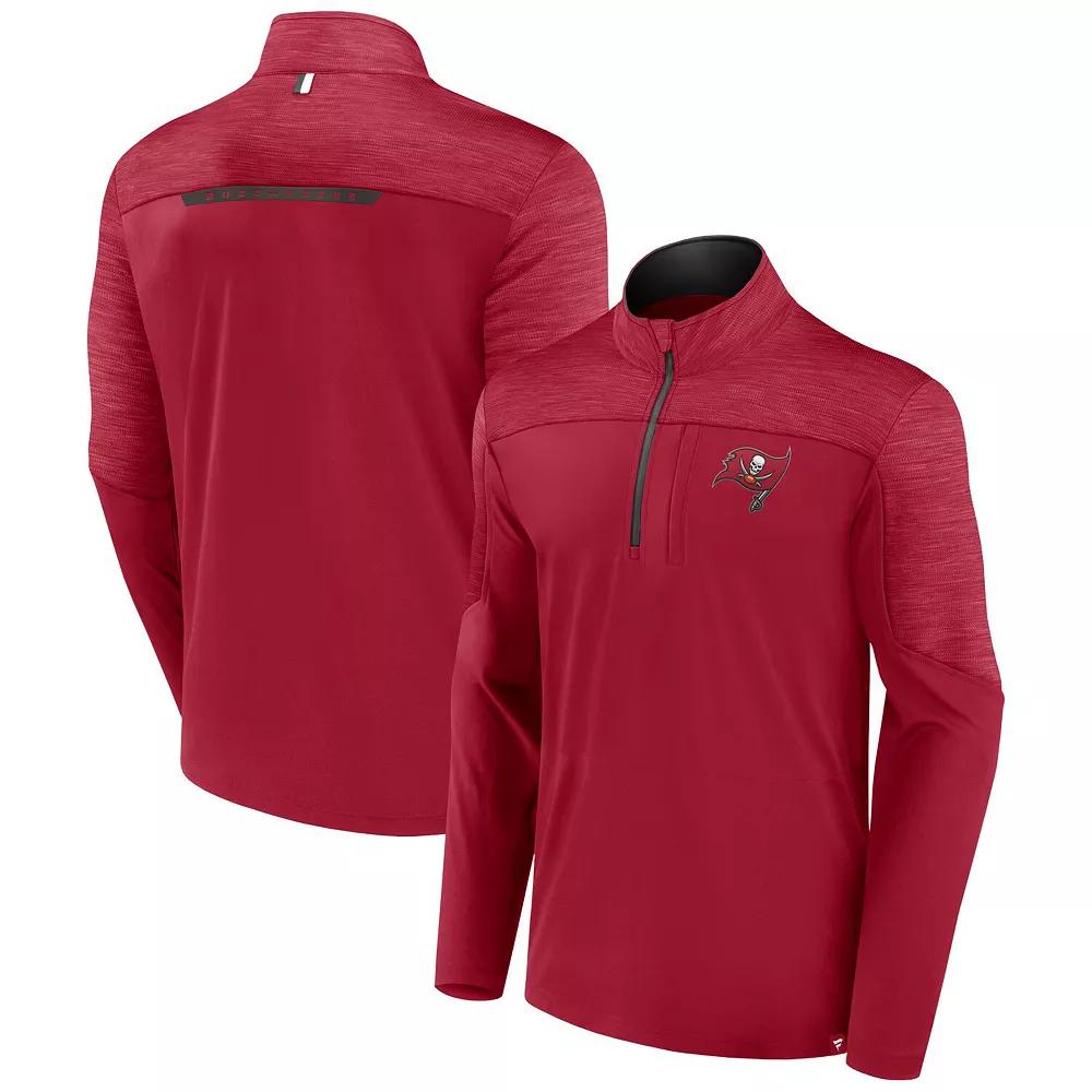 Men's Fanatics Branded Red Tampa Bay Buccaneers Defender Half-Zip Top,  Product Image