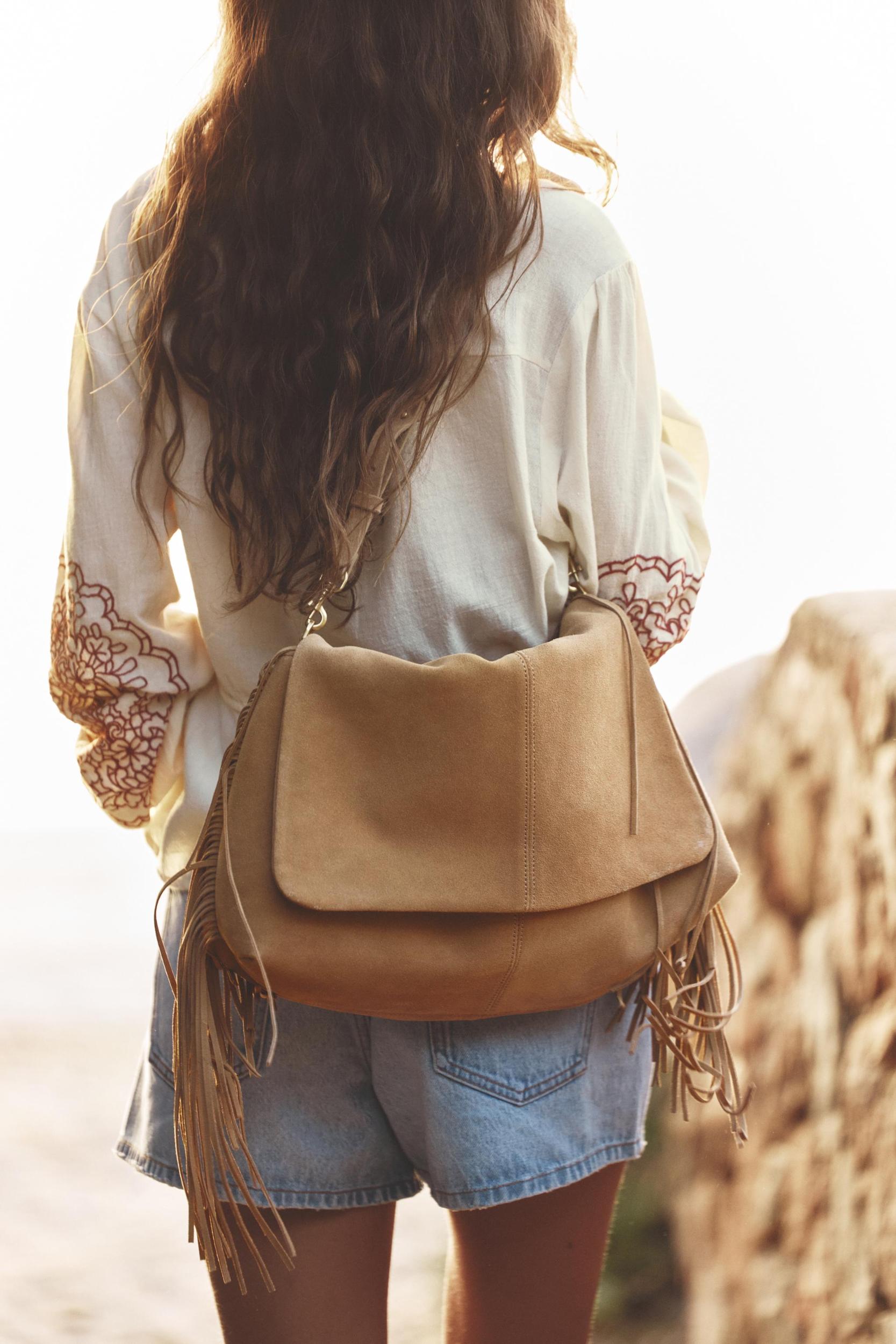 SPLIT LEATHER FRINGED CROSSBODY BAG Product Image