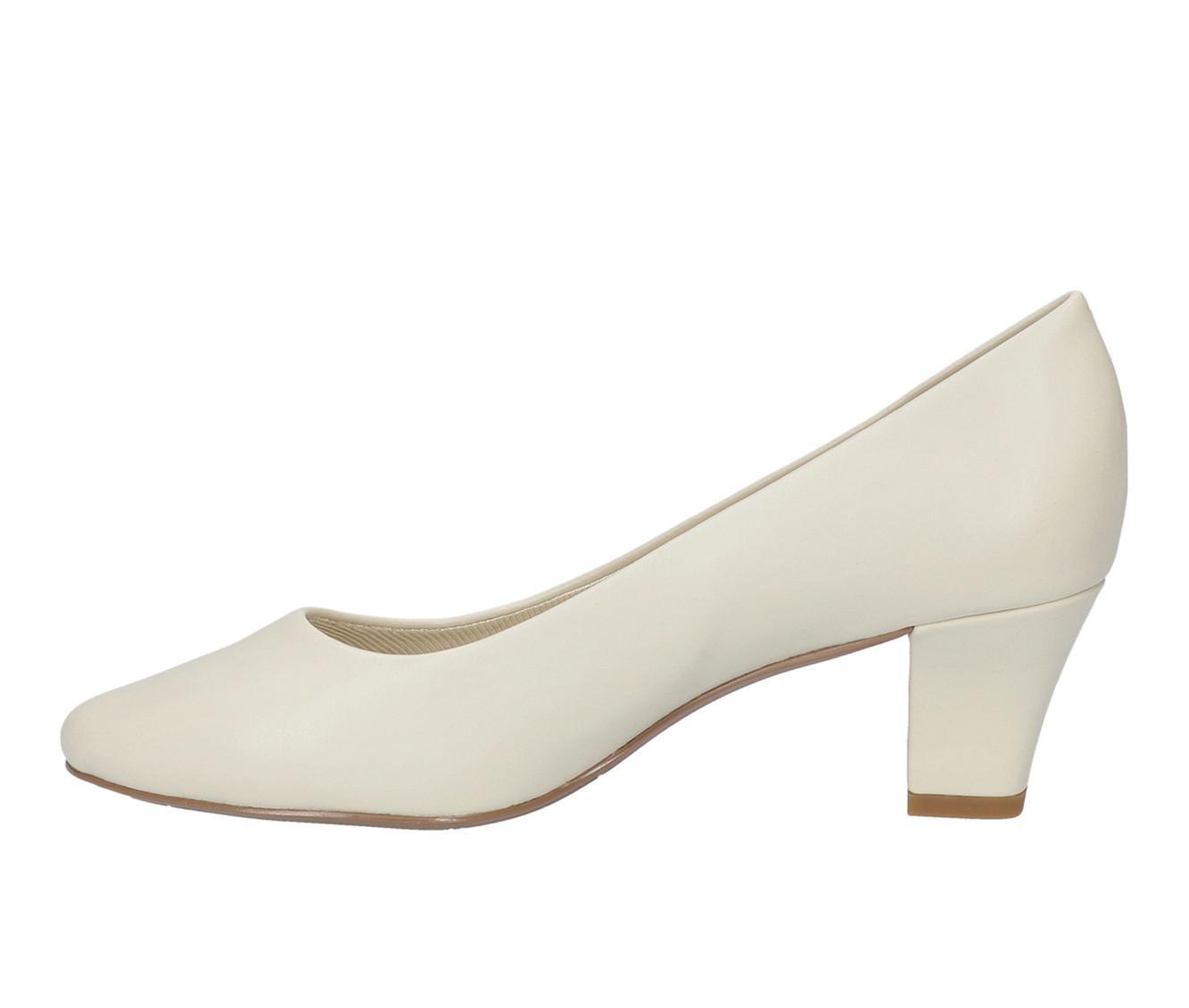Women's Easy Street Ballari Pumps Product Image