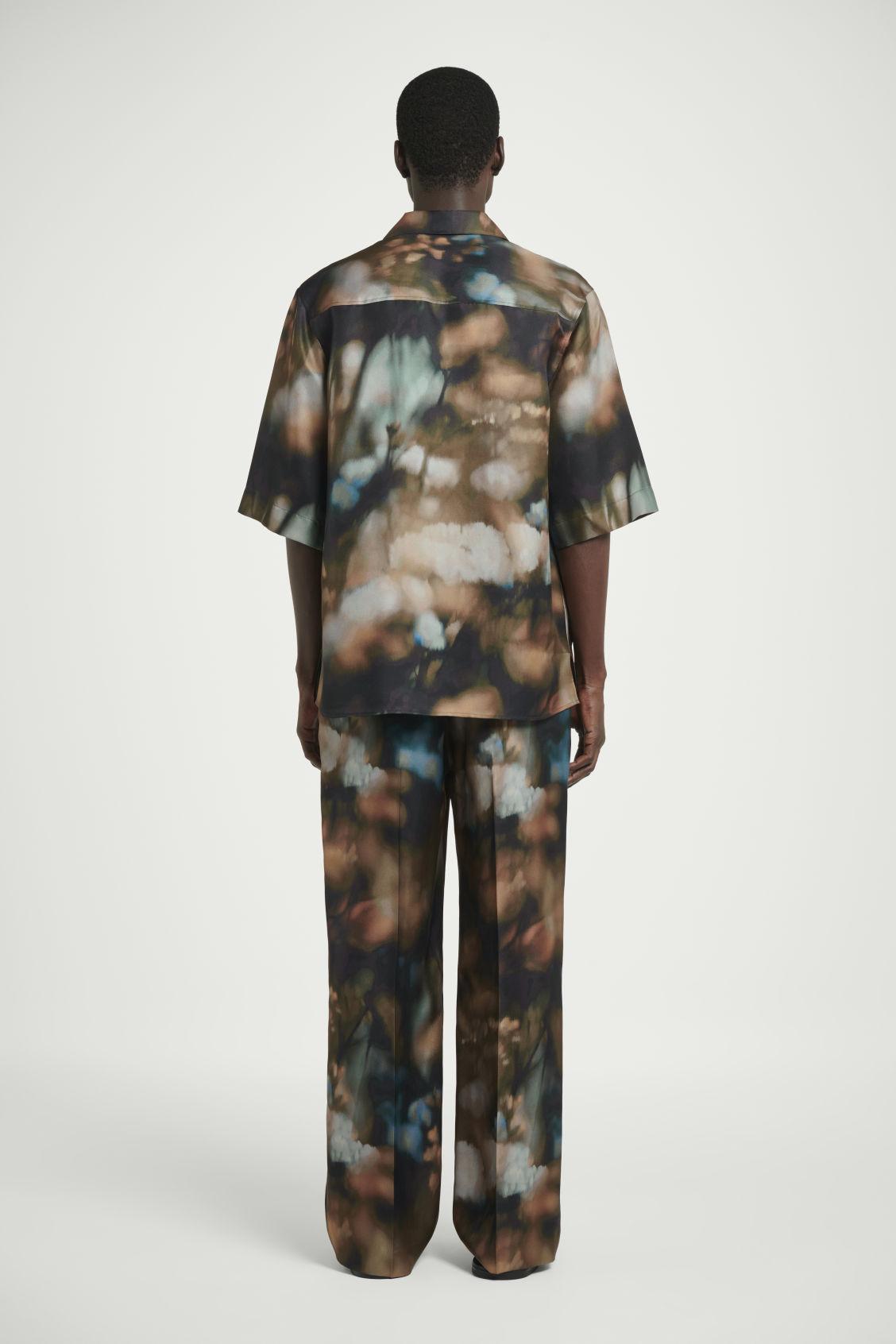 THE SILK RESORT SHIRT Product Image