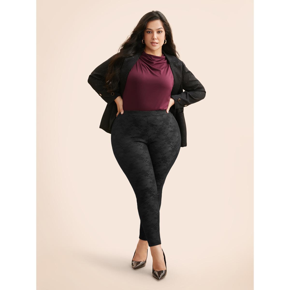 Plus Size Floral Medium Stretch Skinny Leggings Women Black Elegant Medium stretch Skinny Mid Rise Everyday Leggings BloomChic 28/5X Product Image