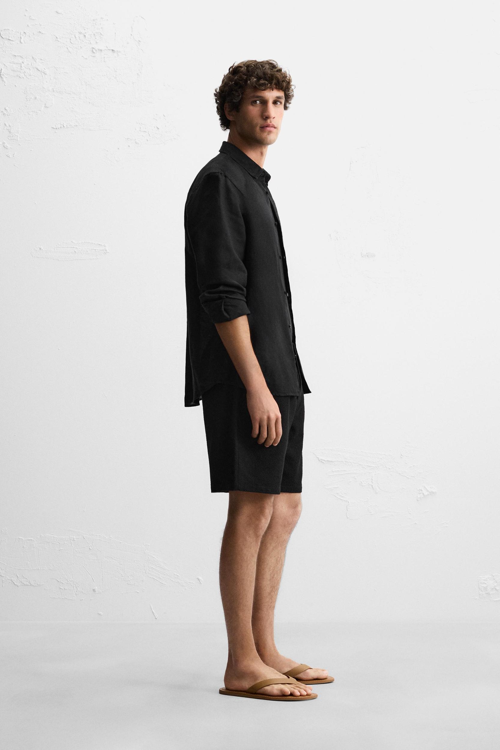 TEXTURED REGULAR FIT SHORTS Product Image