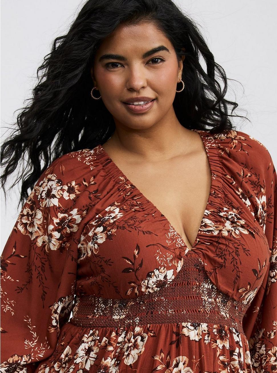 Maxi V-Neck Raglan-Sleeve Dress Product Image